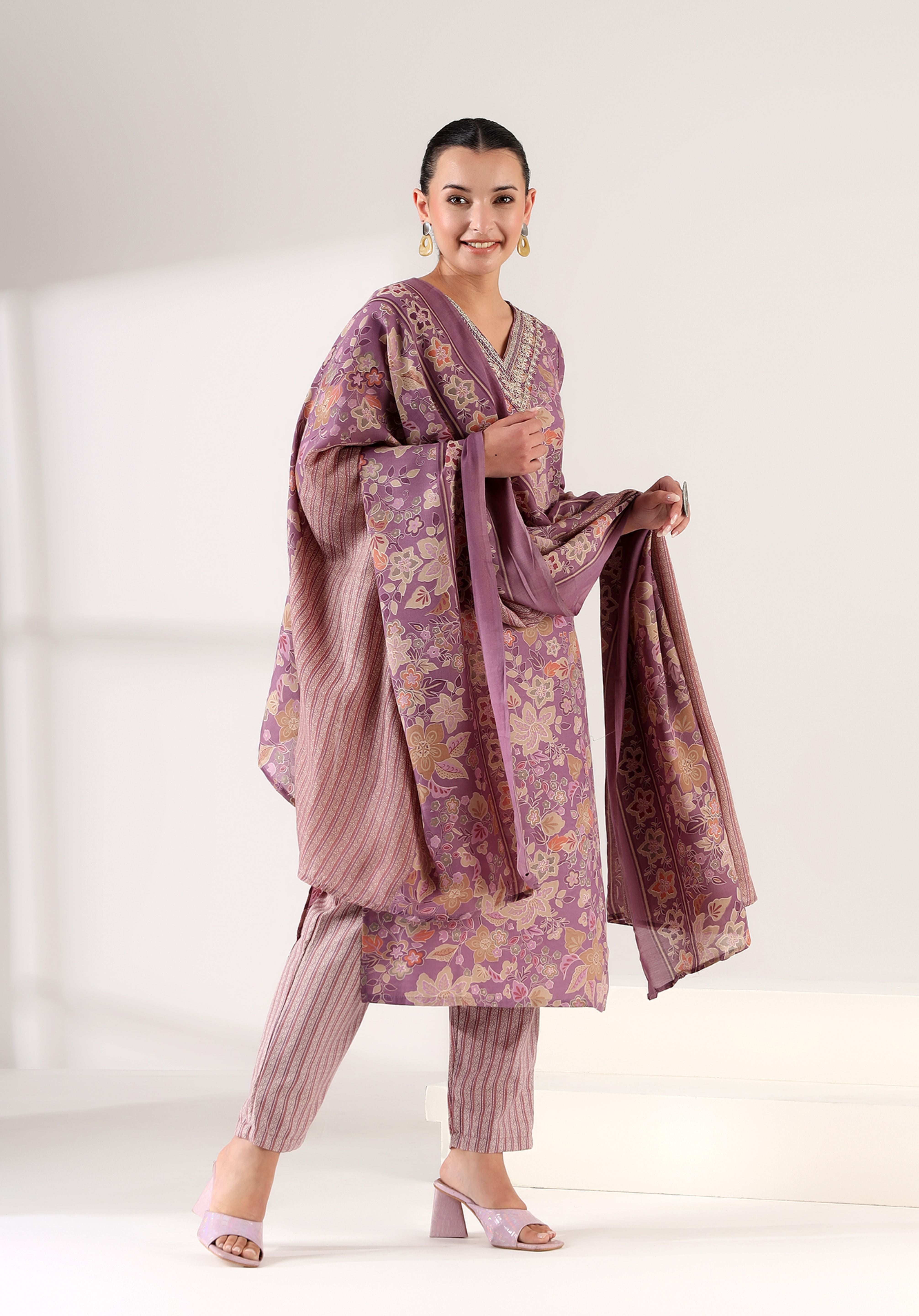 Kashmiri Kashish Suit Set