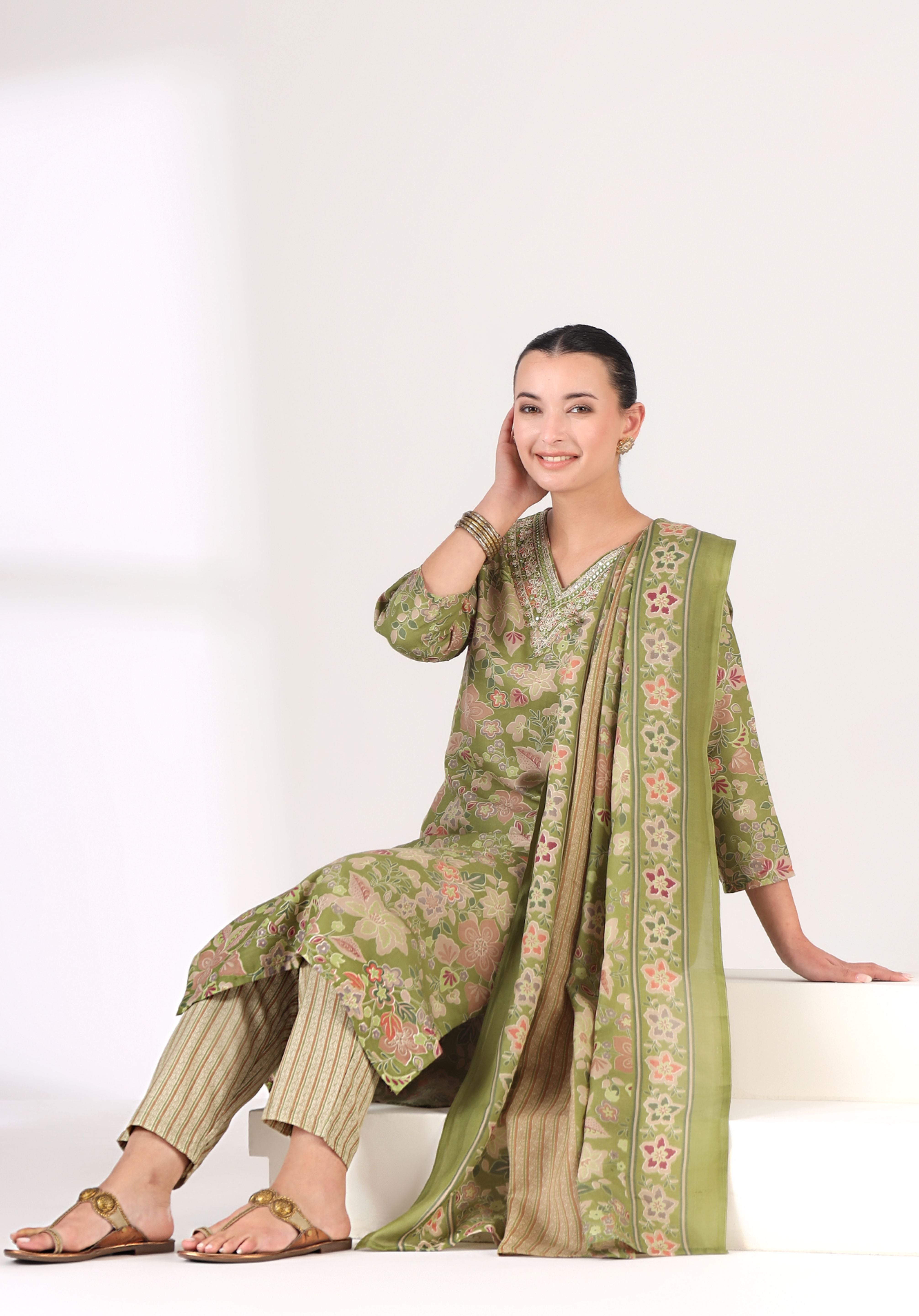 Fiza-e-Zariya Suit Set