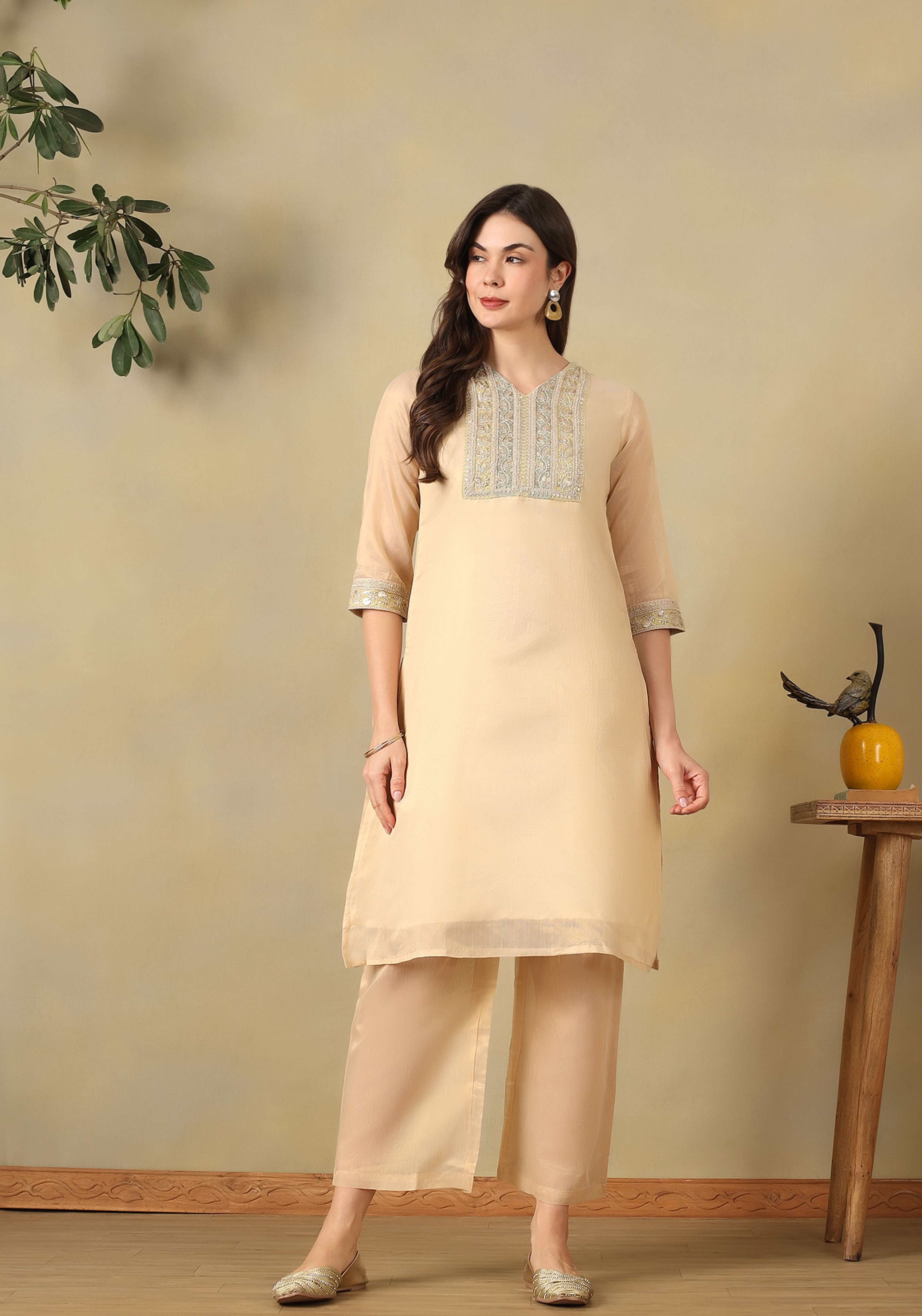 Cream Gayatrika Kurta Set