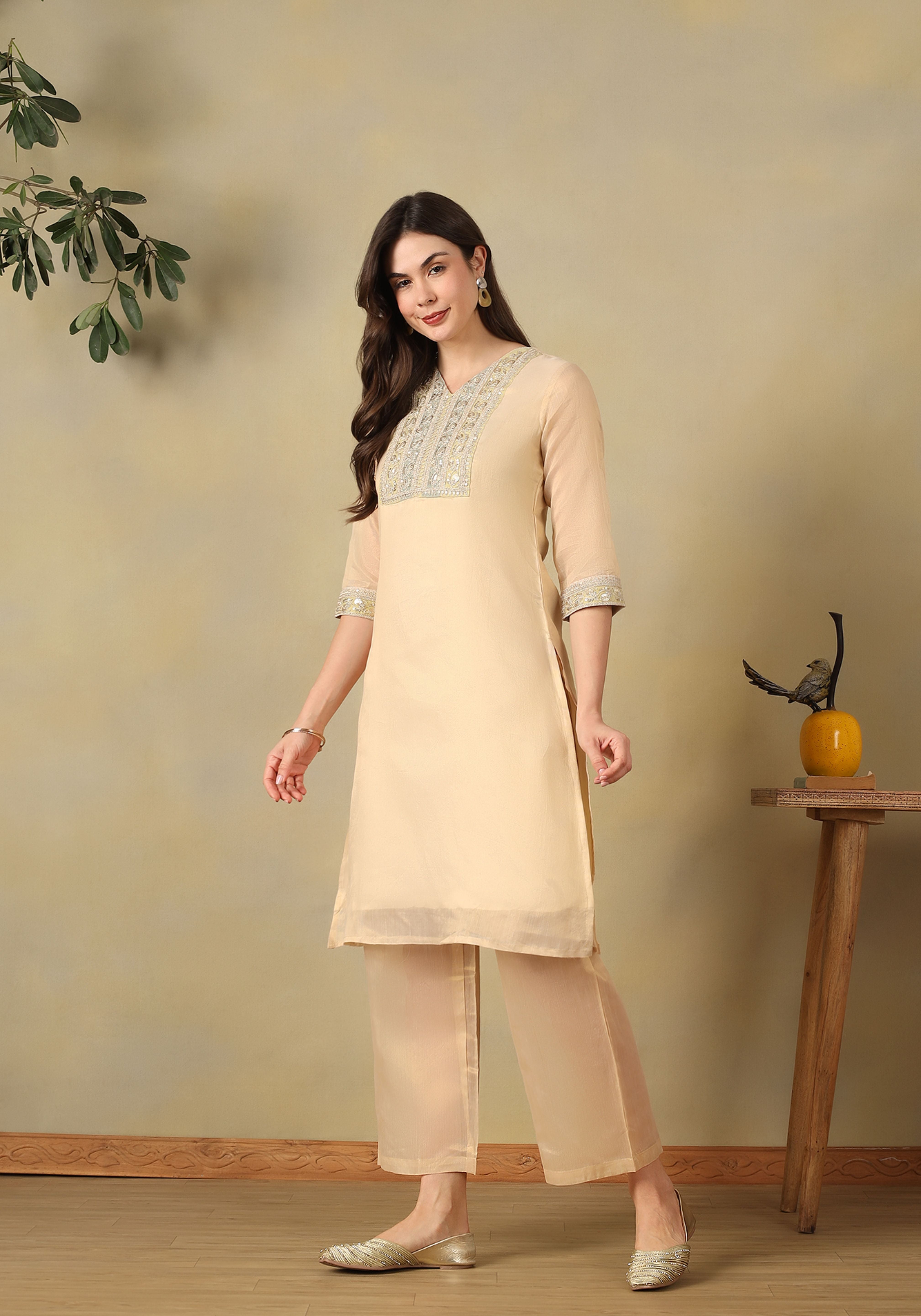 Cream Gayatrika Kurta Set