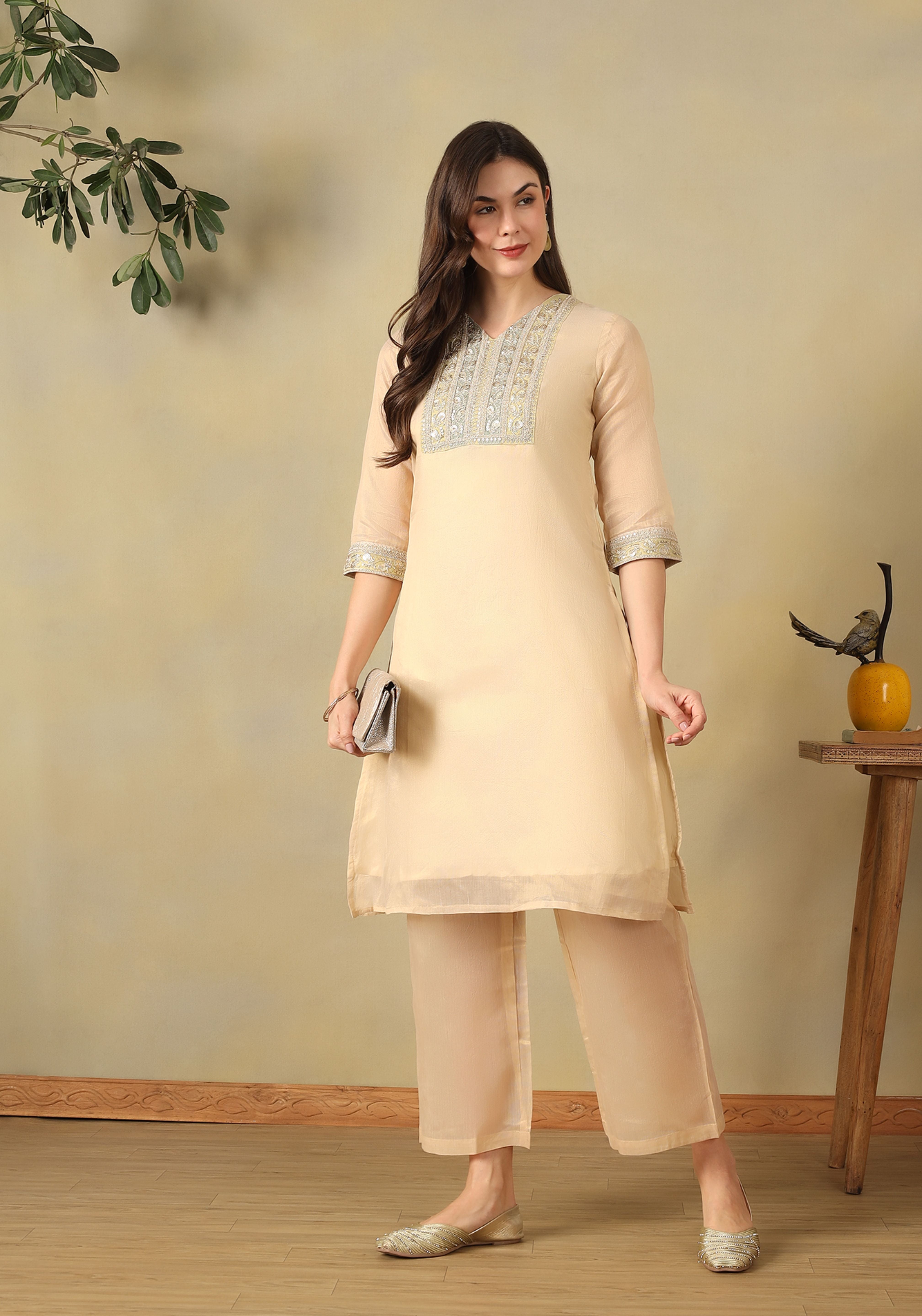 Cream Gayatrika Kurta Set