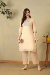 Cream Gayatrika Kurta Set