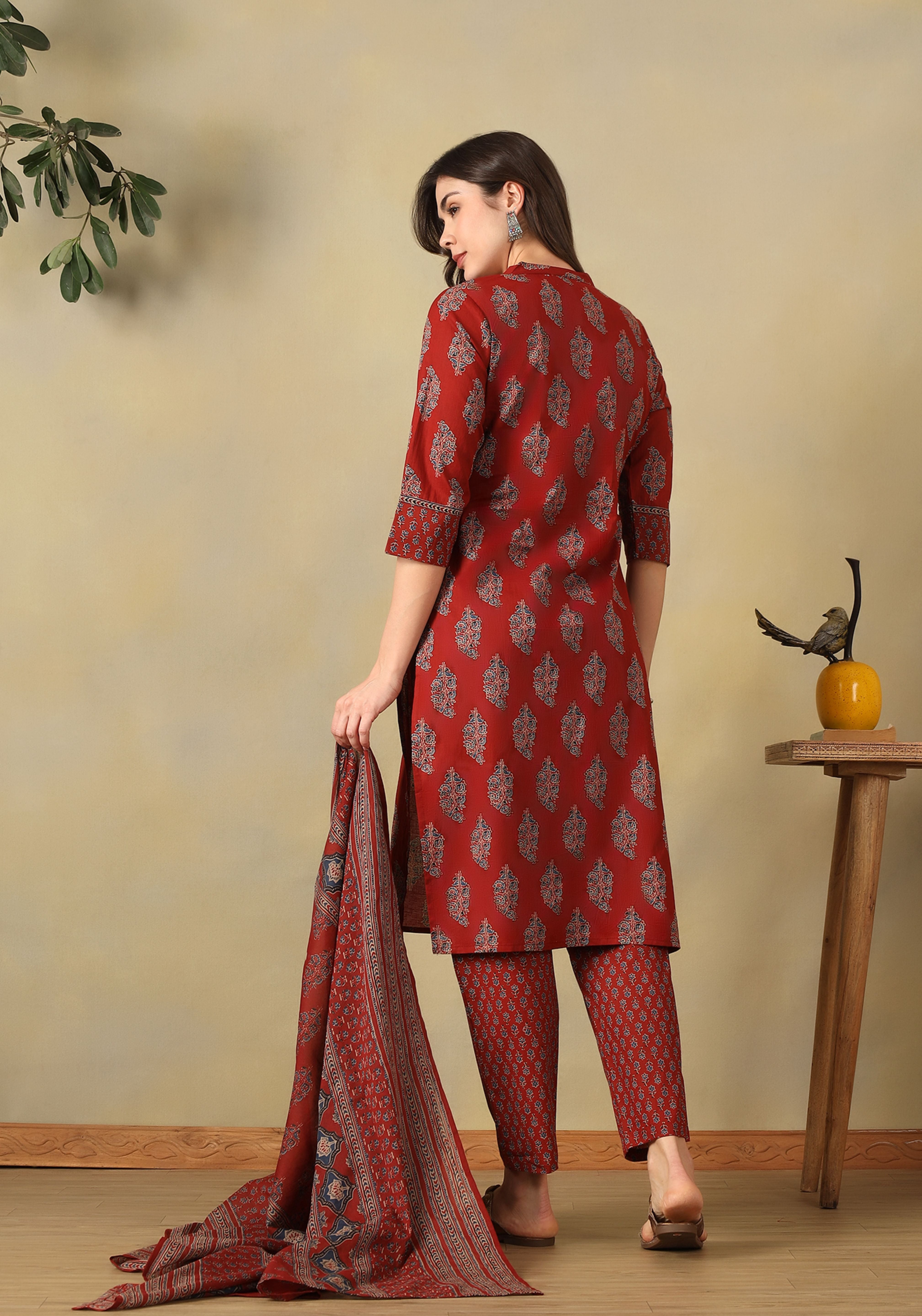 Red Yamini Suit Set