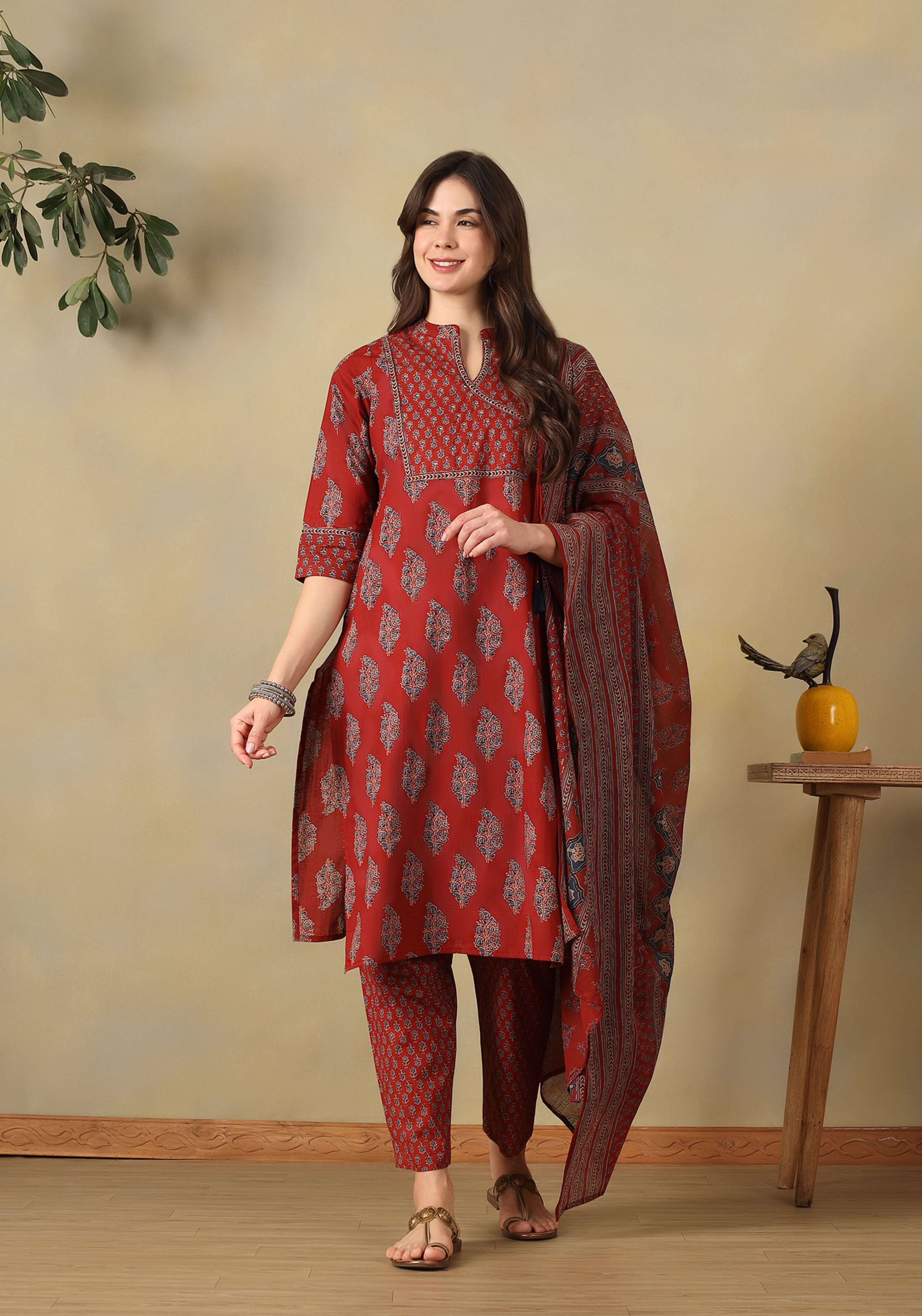 Red Yamini Suit Set