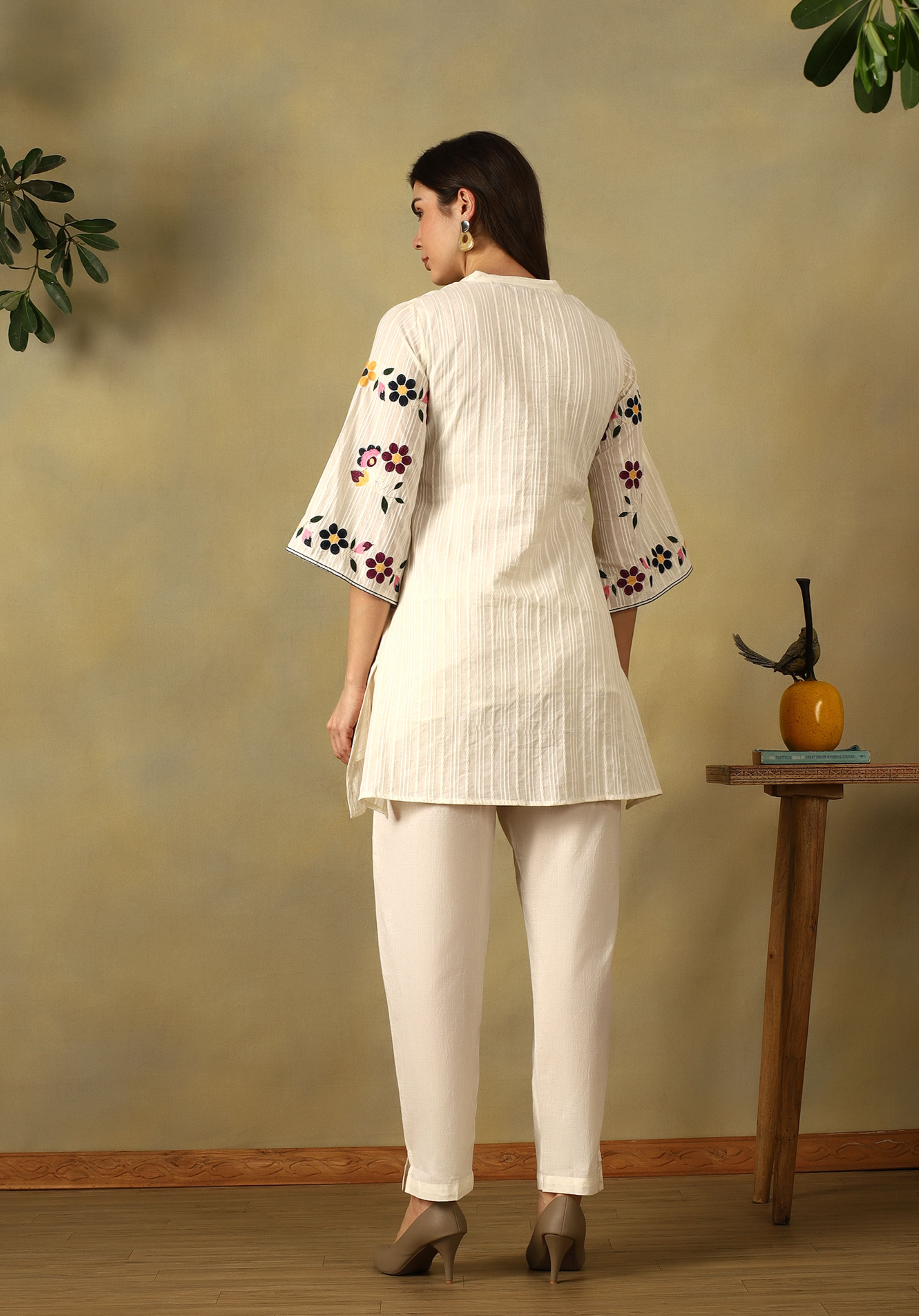 Ivory Dia Cord Set