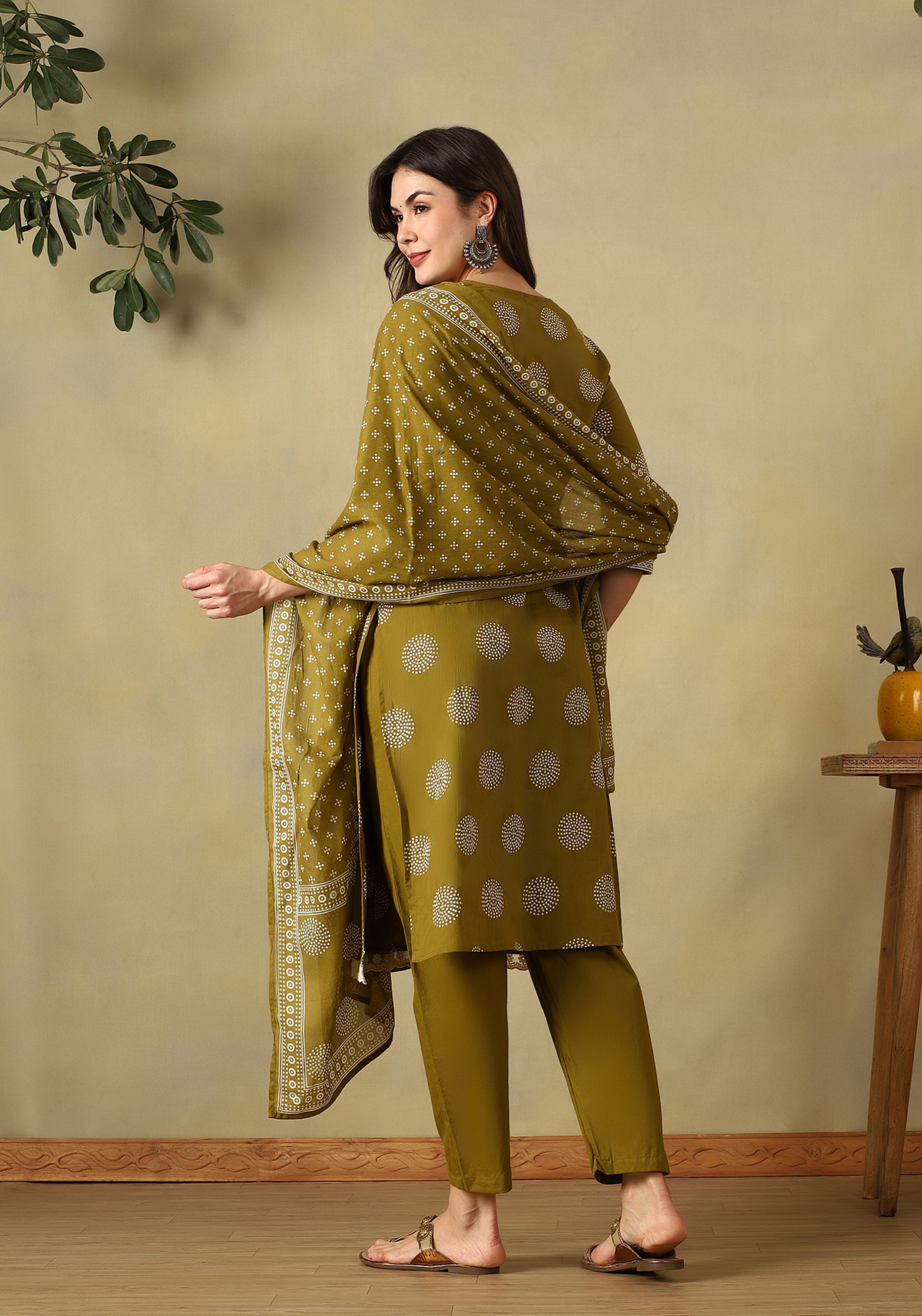 Olive Jiya Straight Suit Set