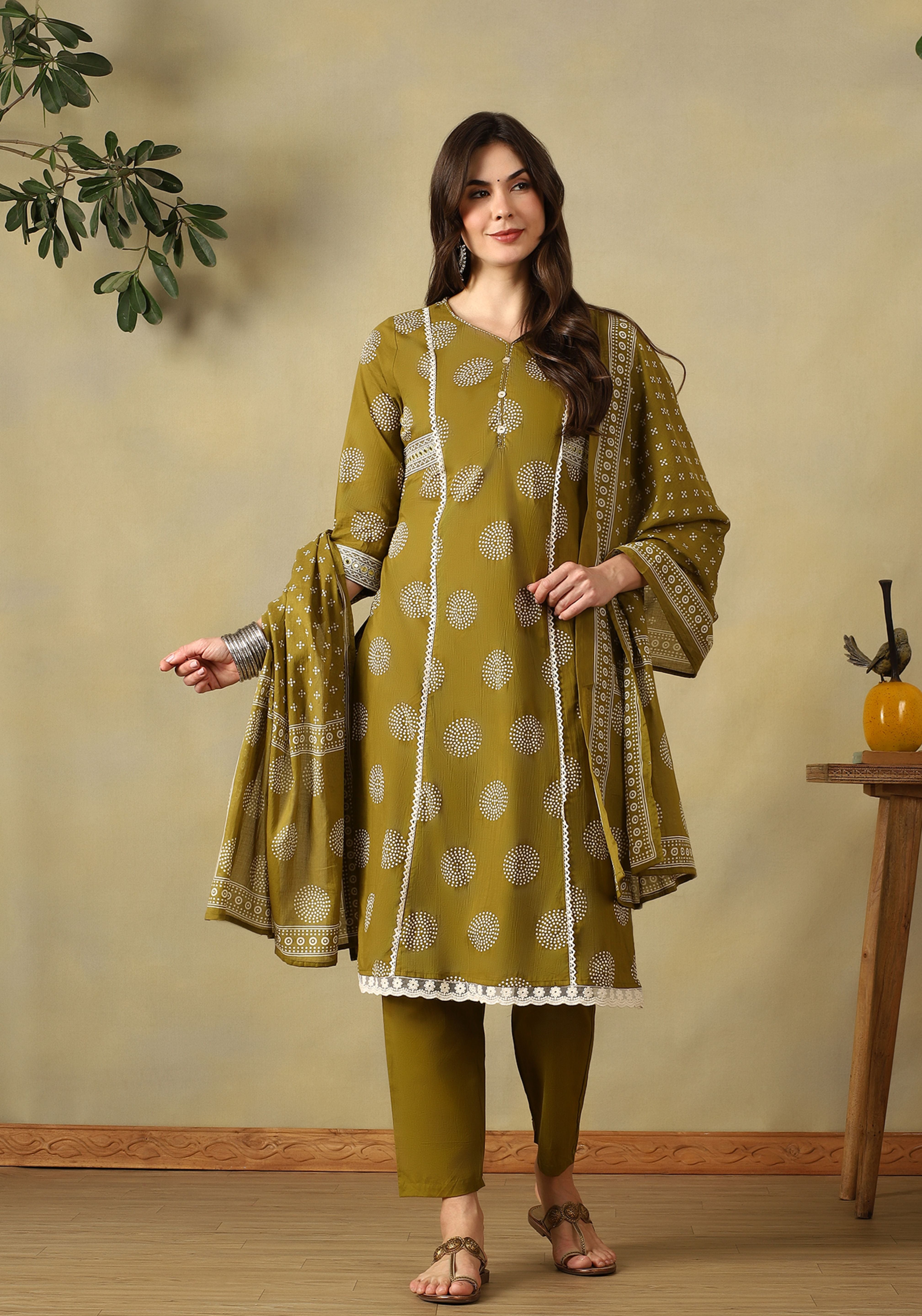 Olive Jiya Straight Suit Set