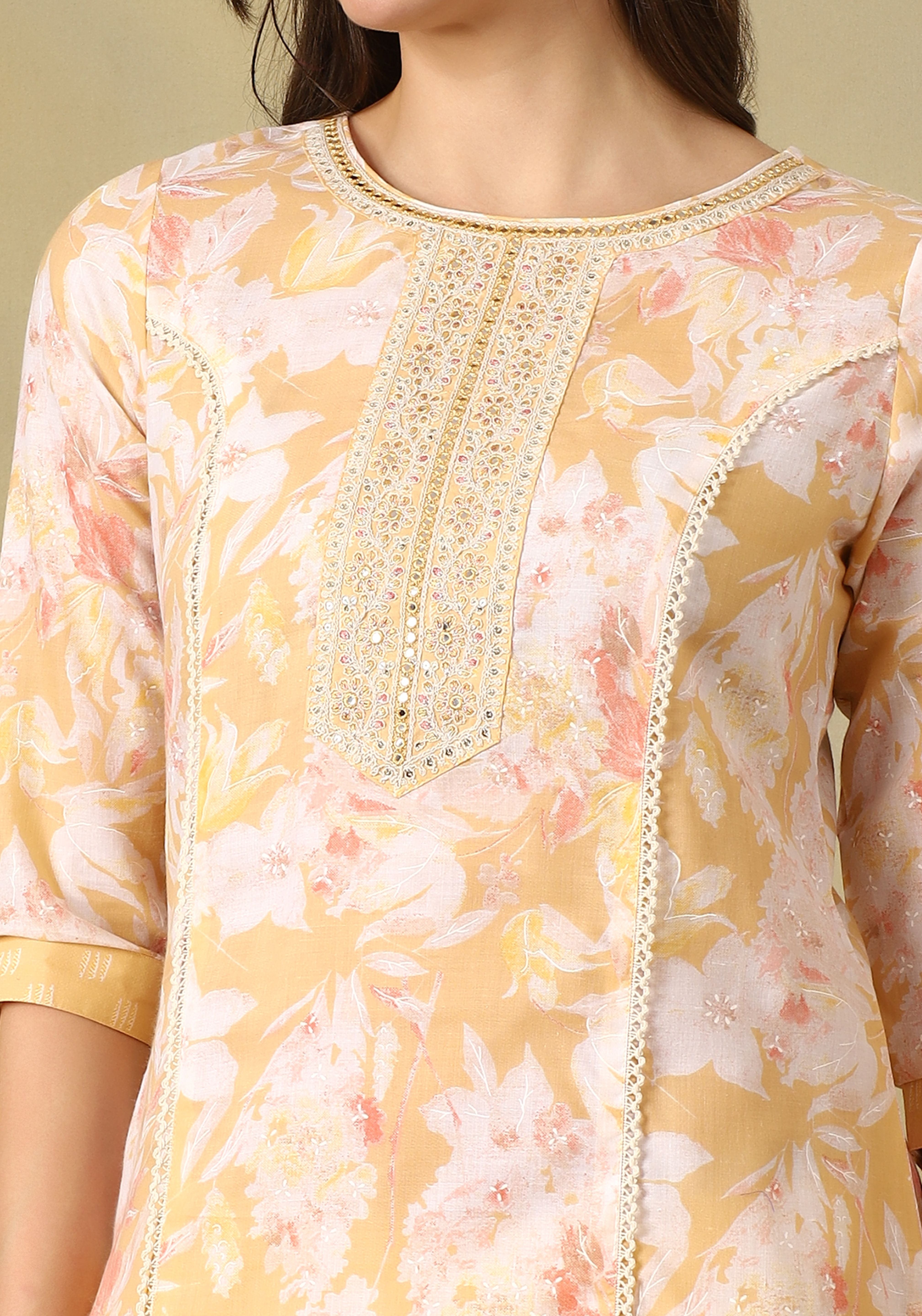 Yellow Saanvi Suit Set