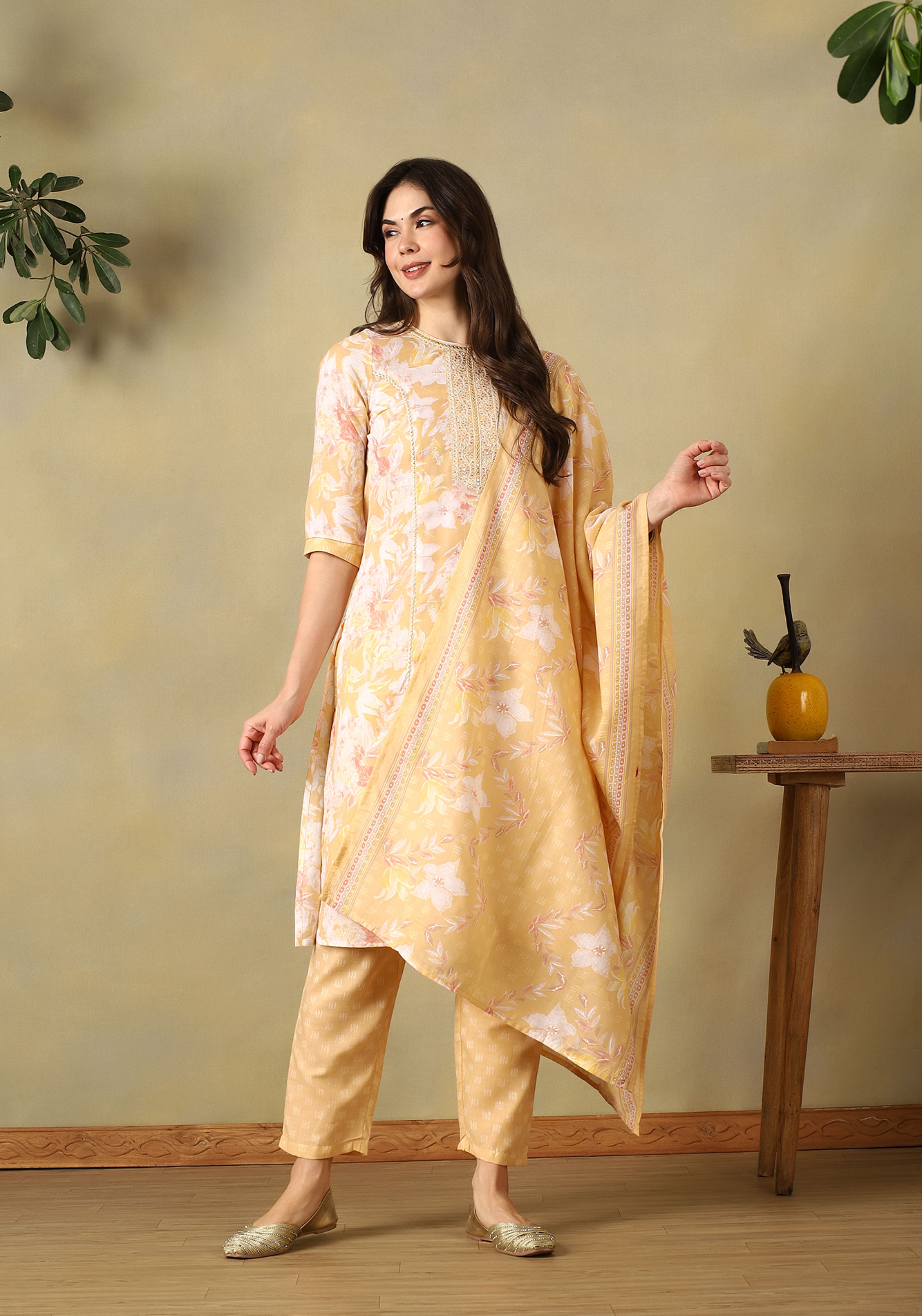 Yellow Saanvi Suit Set