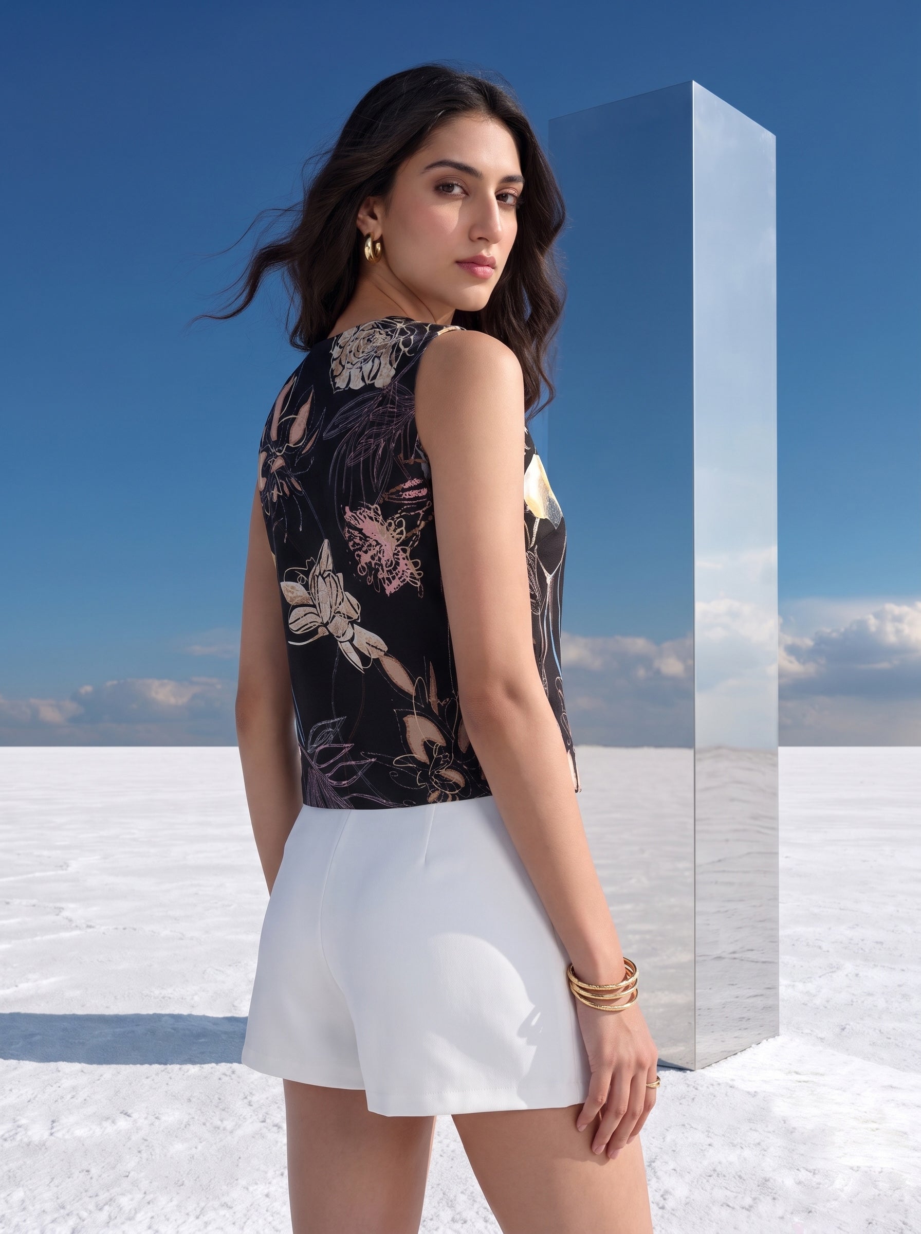 Rayon Noir Botanical Top
