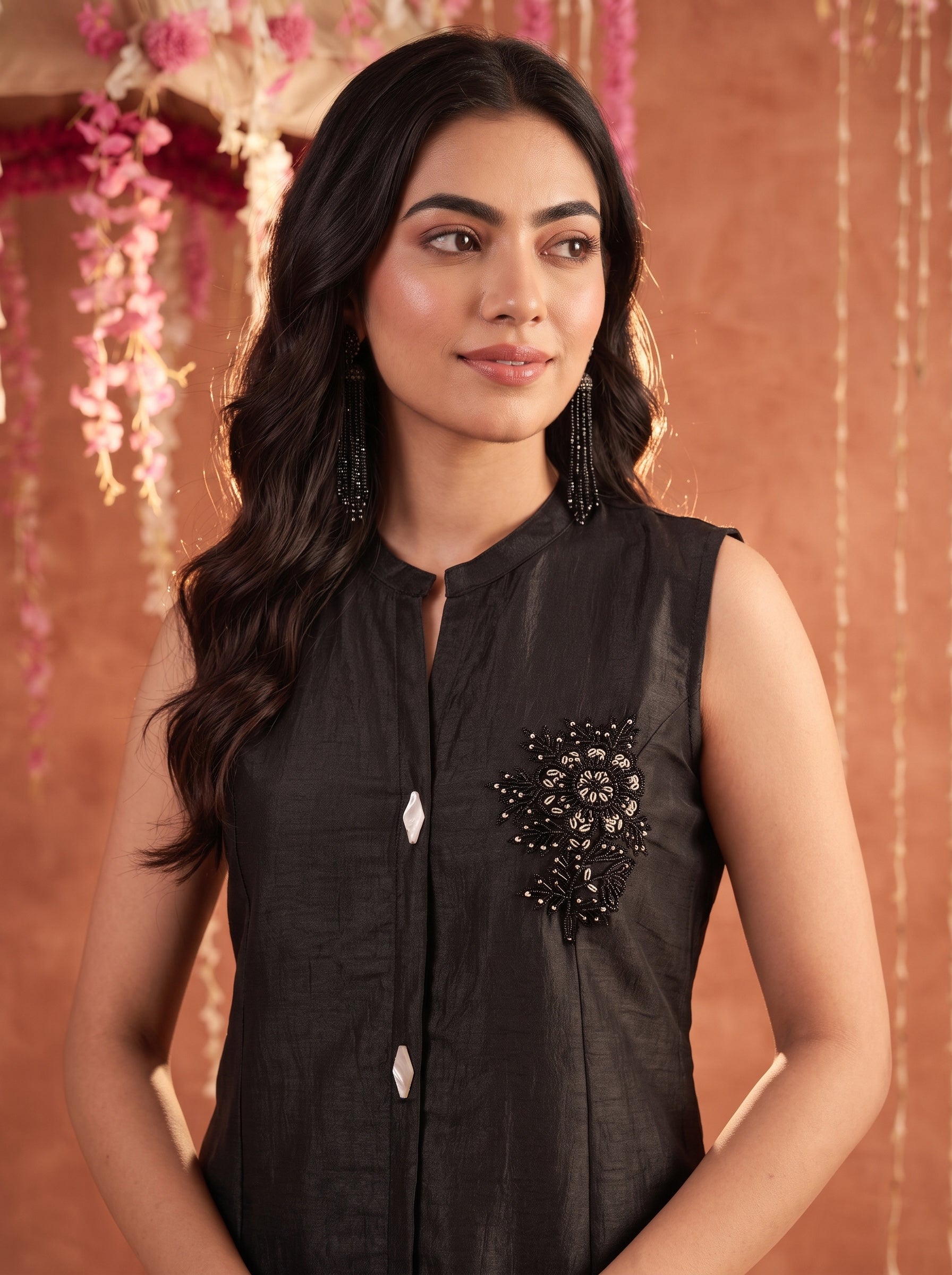Black Dilruba Kurta Set