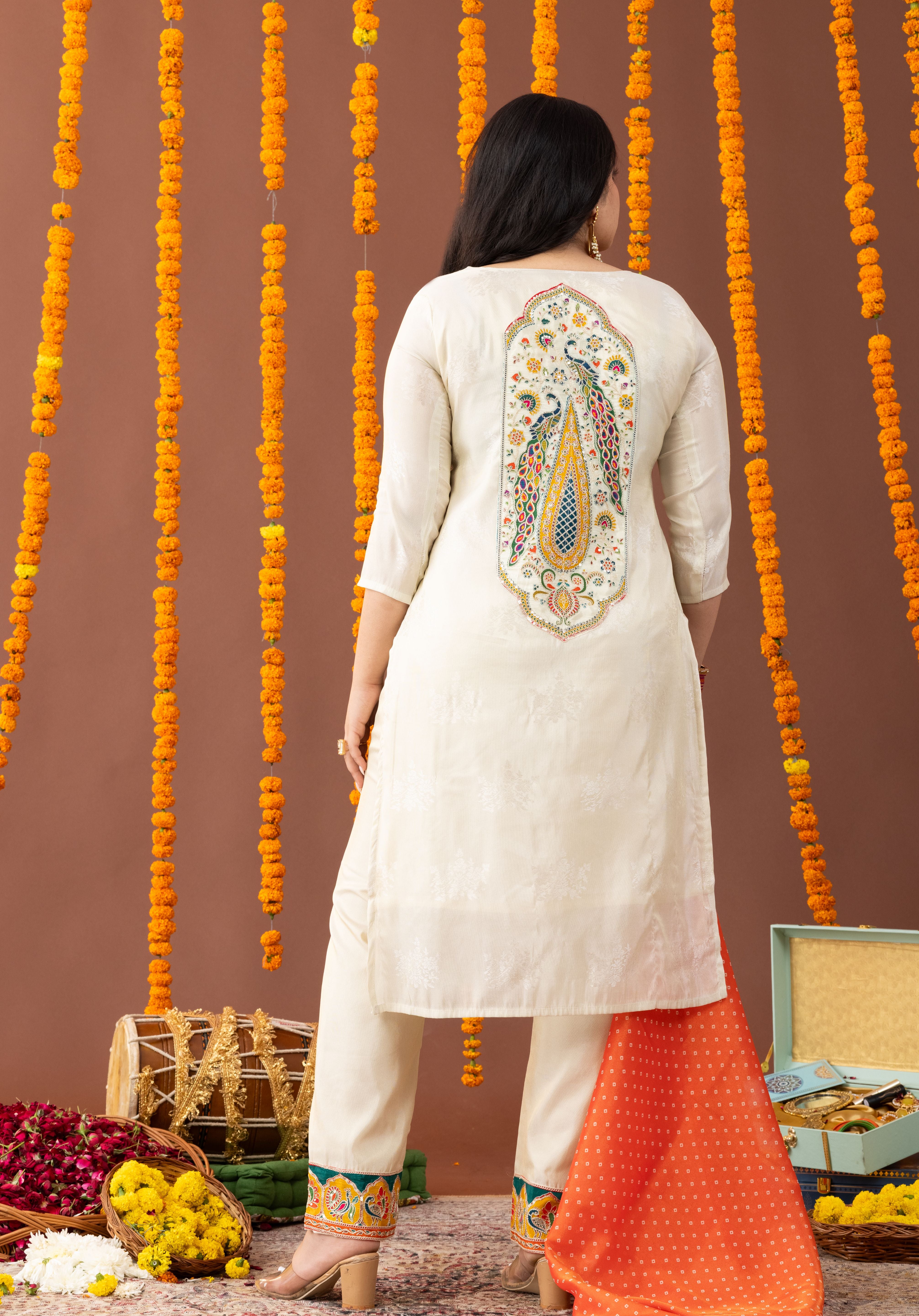 The Utsav Ivory Suite Set