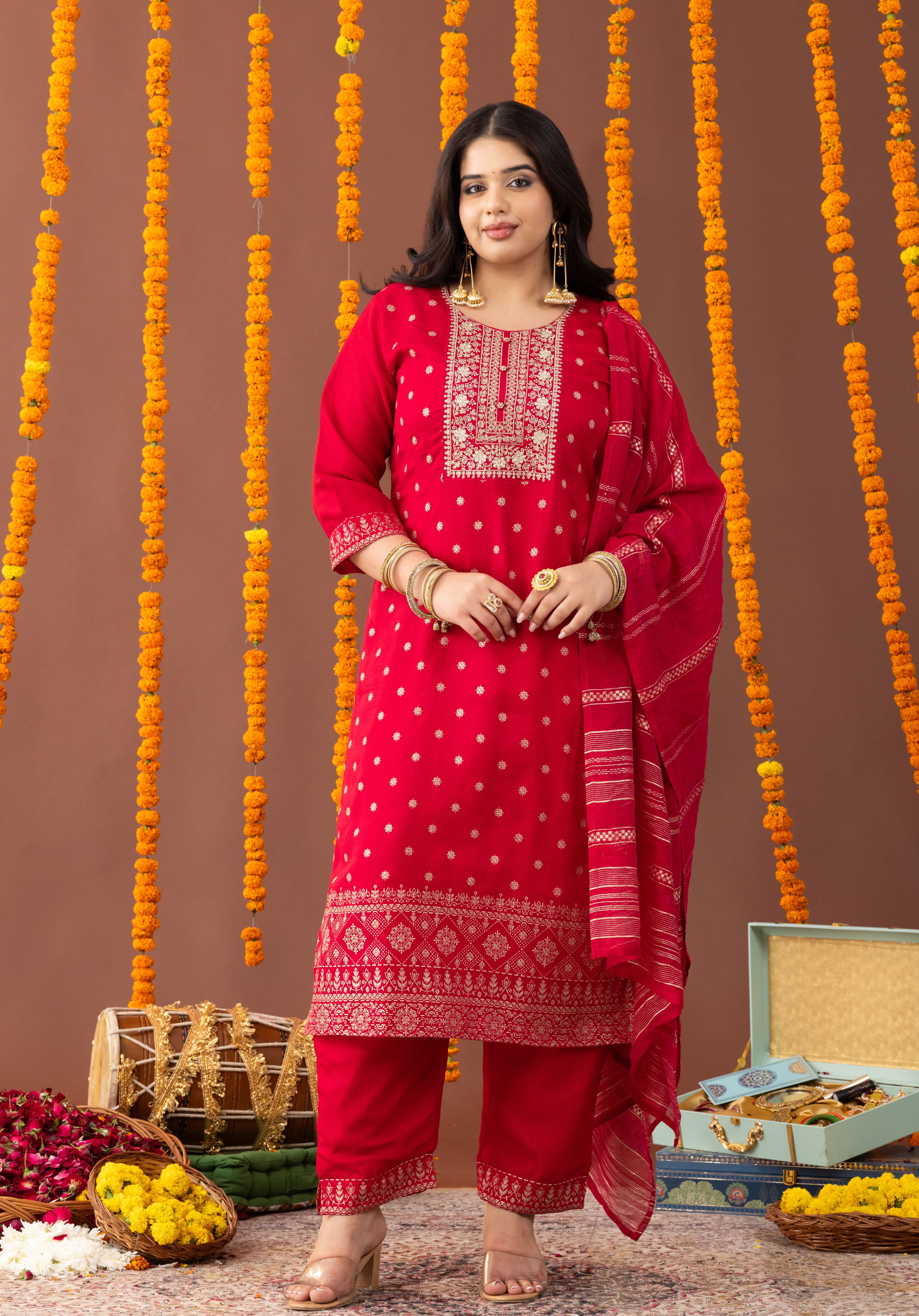 Surkh 3 Piece Suit Set