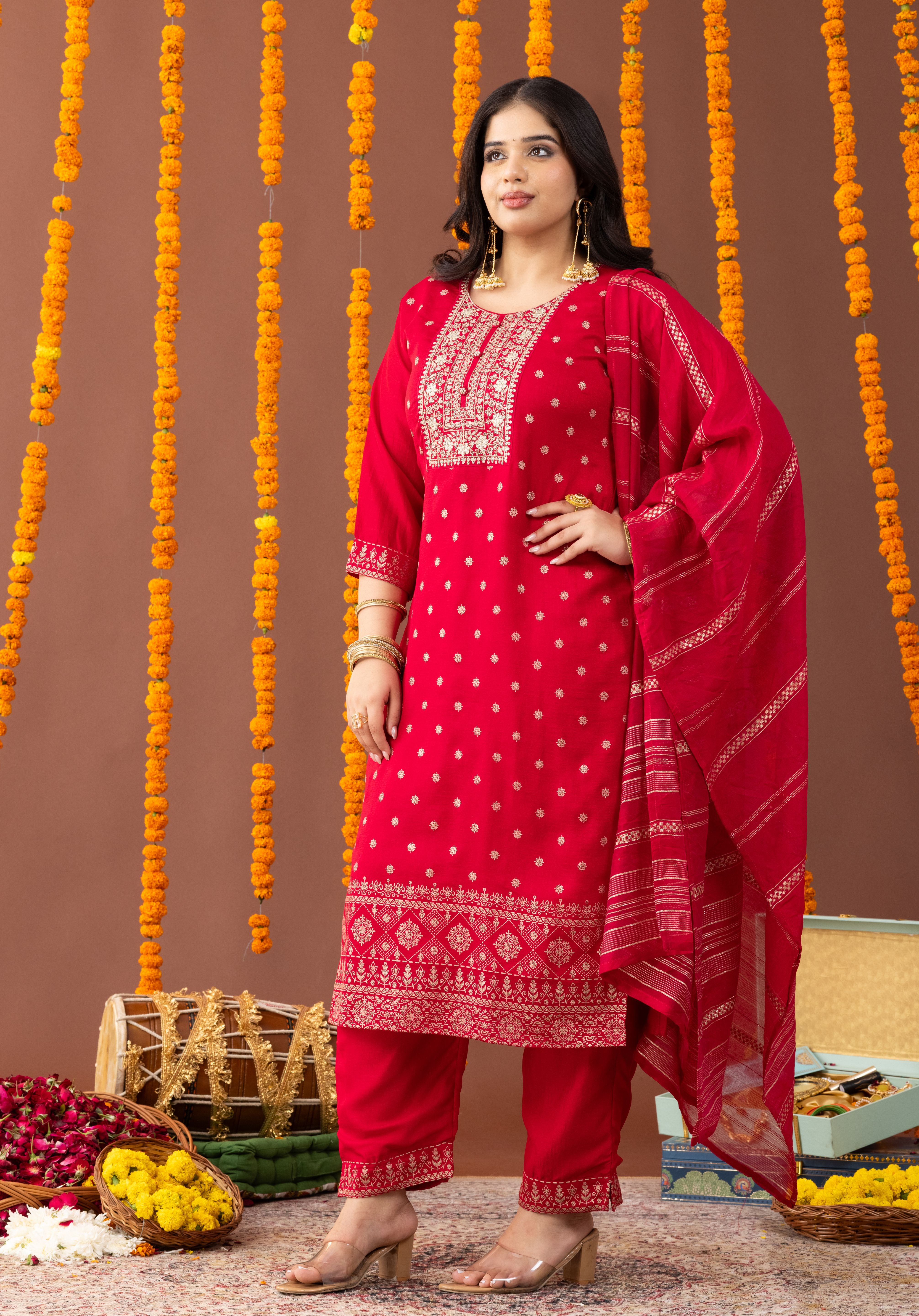 Surkh 3 Piece Suit Set