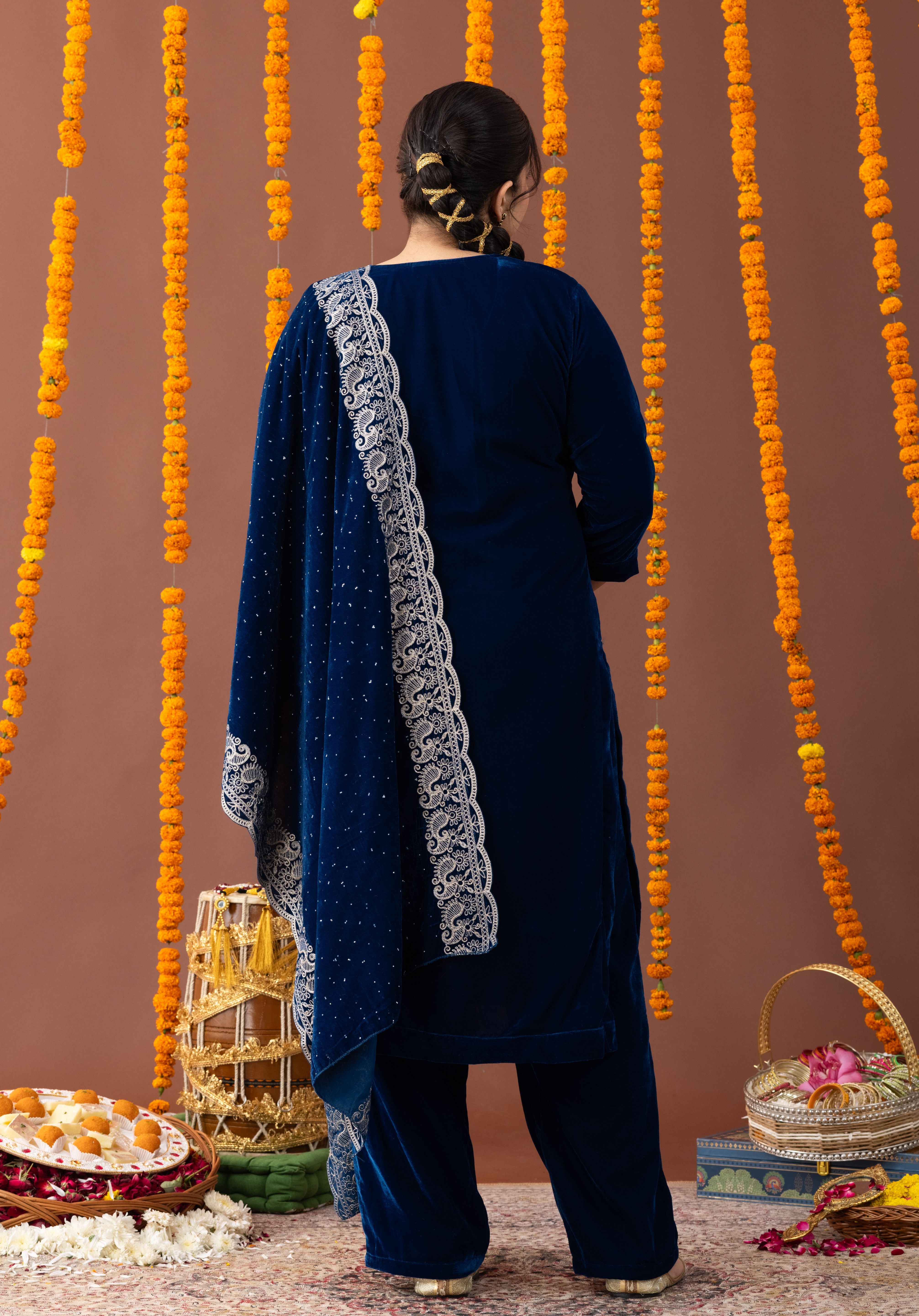 Dua Velvet 3 Piece Suit Set