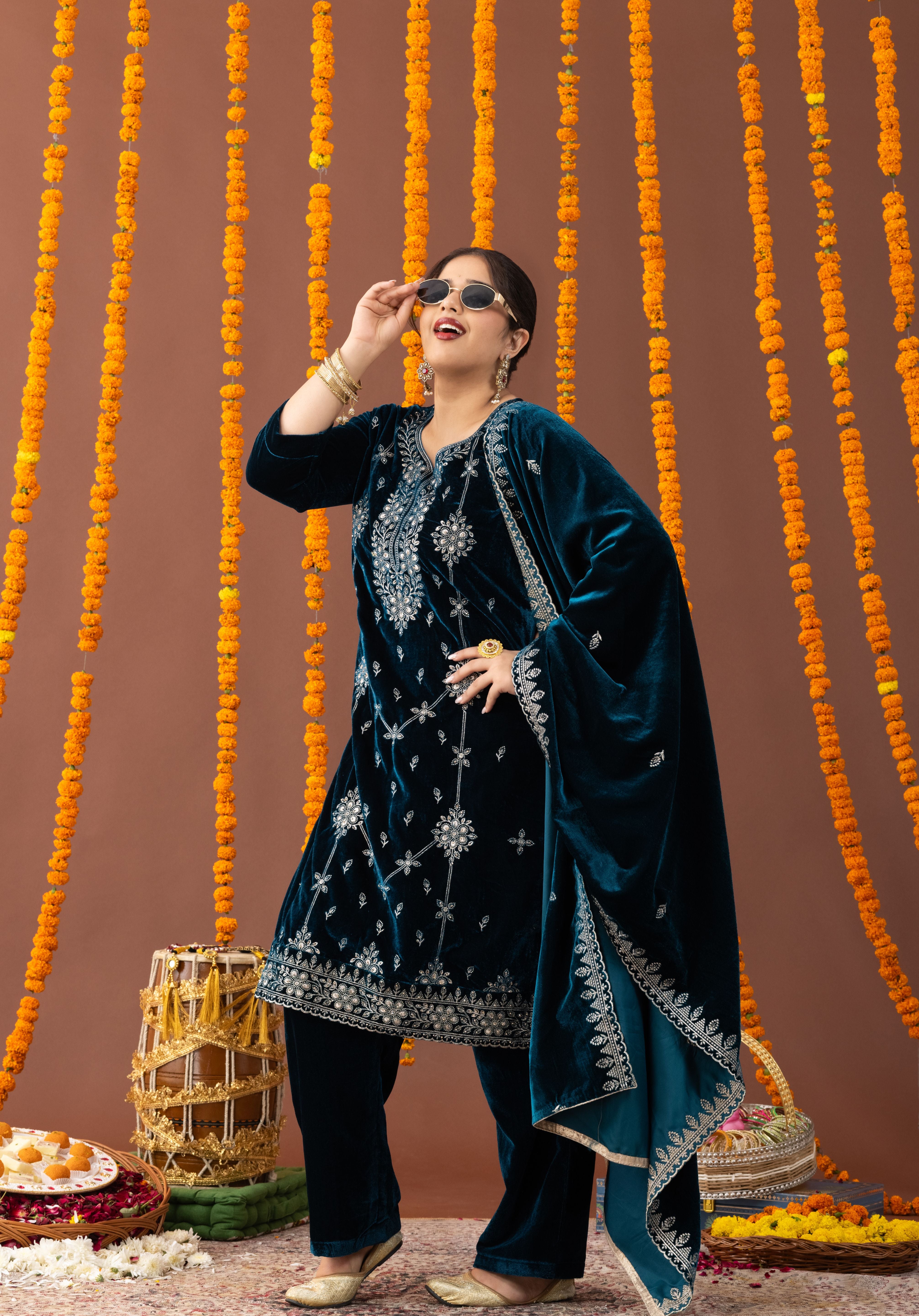 Dua Velvet 3 Piece Suit Set