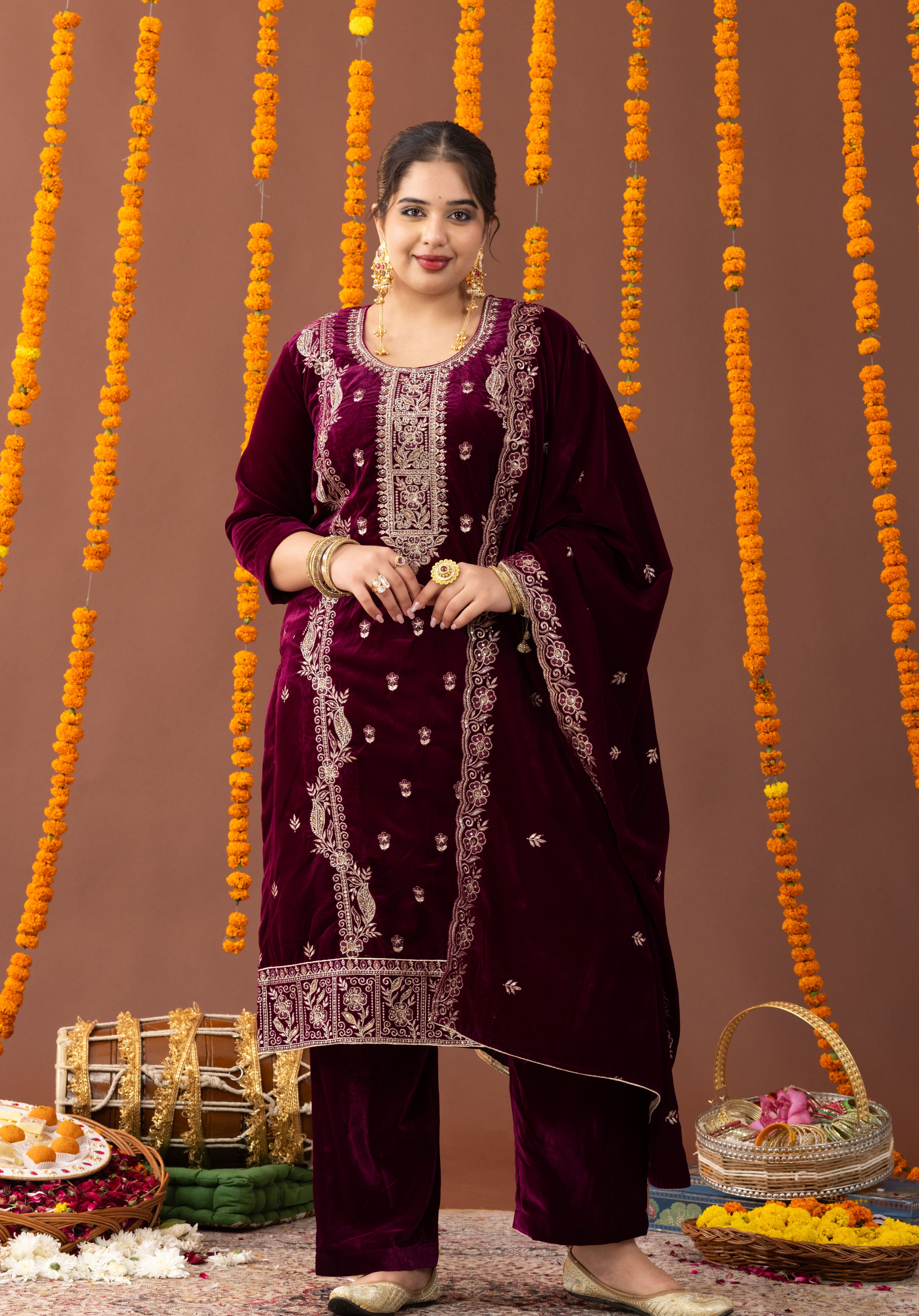 Kainaat Velvet 3 Piece Suit Set