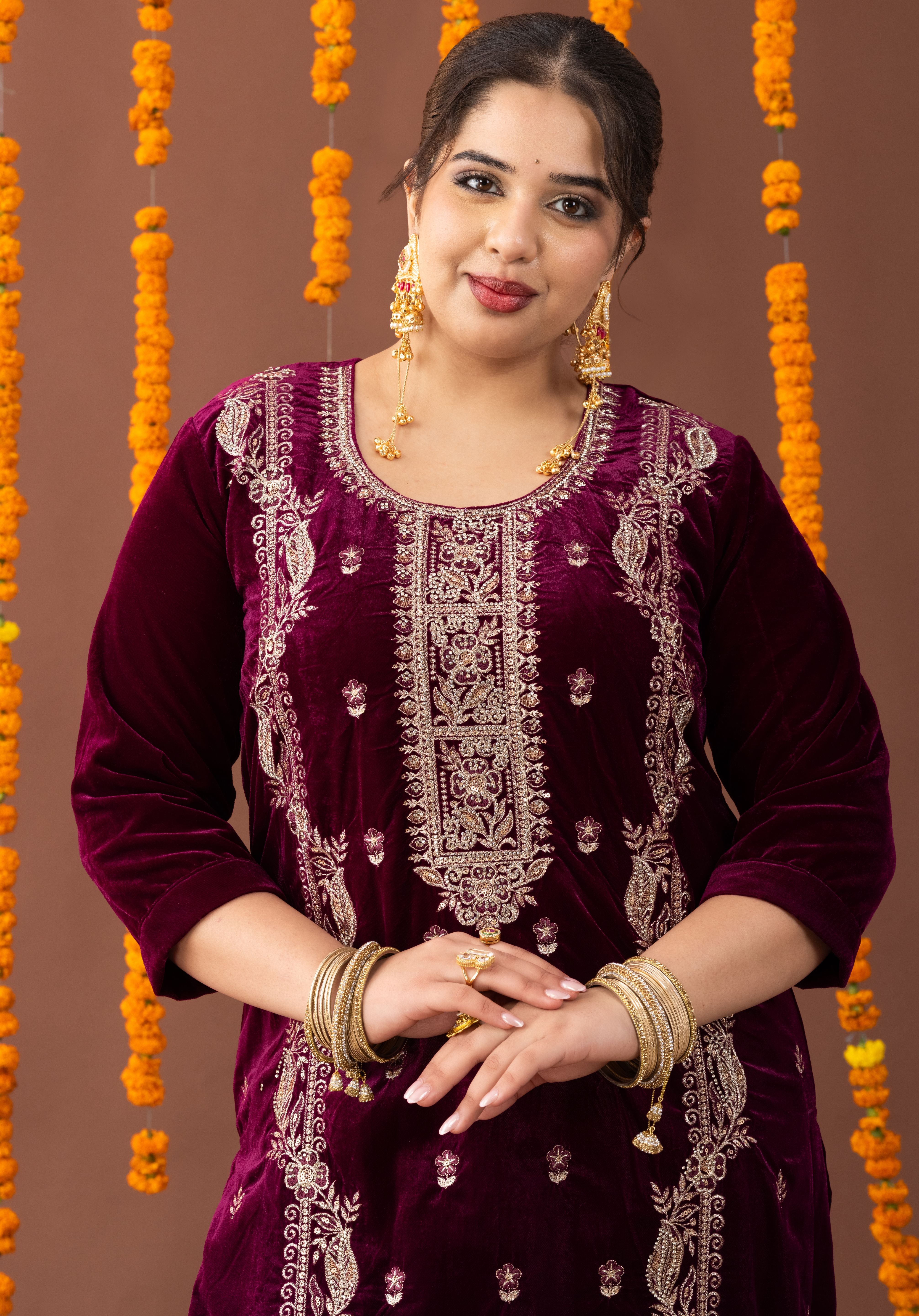 Kainaat Velvet 3 Piece Suit Set