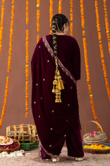 Kainaat Velvet 3 Piece Suit Set