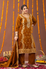 Guneet Velvet 3 Piece Suit Set