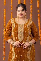 Guneet Velvet 3 Piece Suit Set