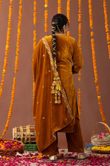 Guneet Velvet 3 Piece Suit Set