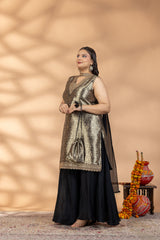 Kohinoor Kurta Set with potli