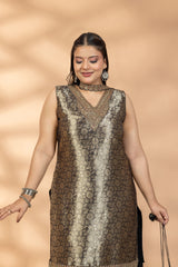 Kohinoor Kurta Set with potli