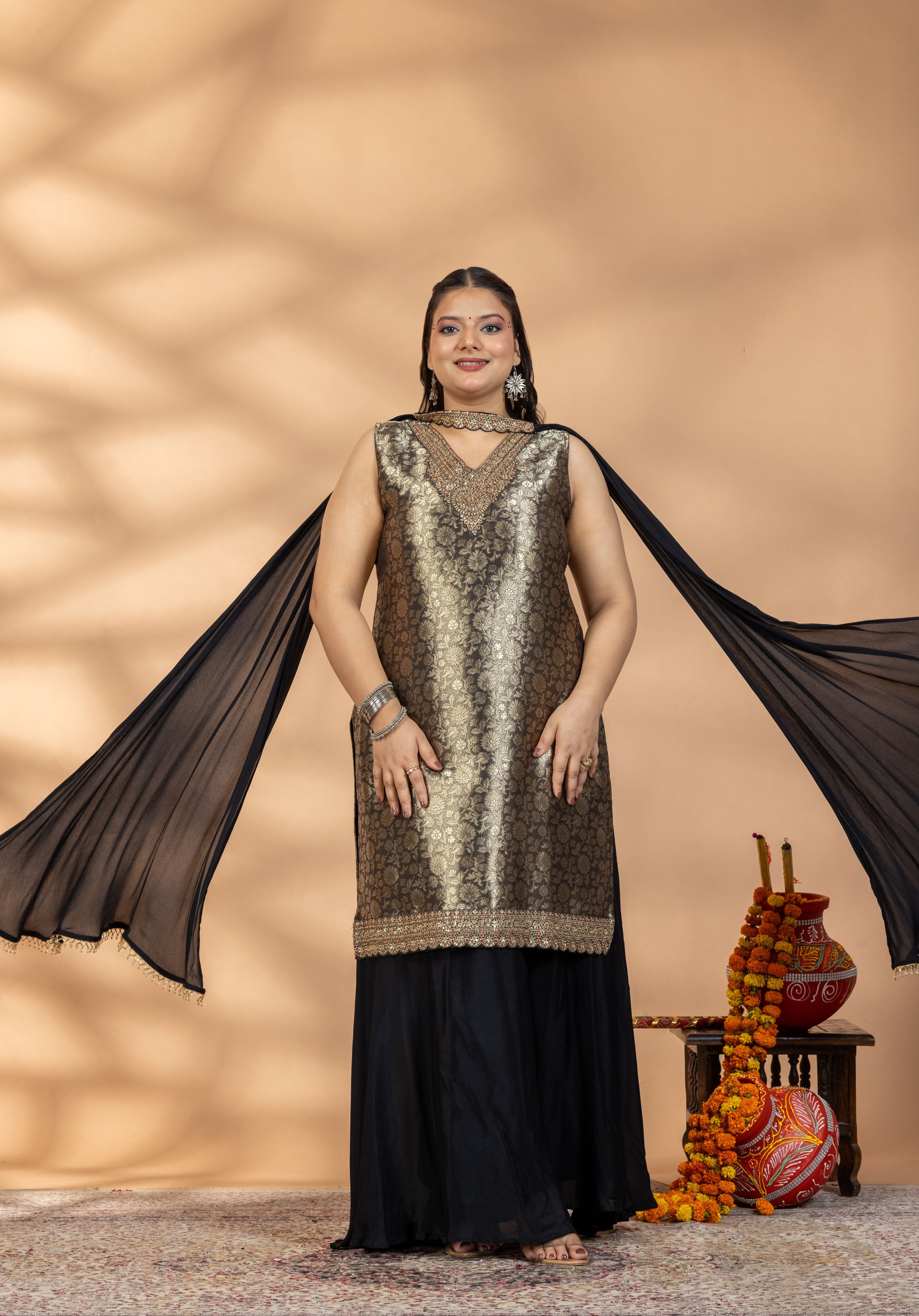 Kohinoor Kurta Set with potli