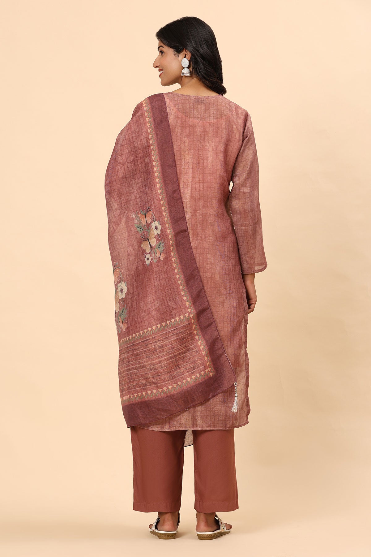 Elegance Unstitched: Classic Kurta Set Mauve