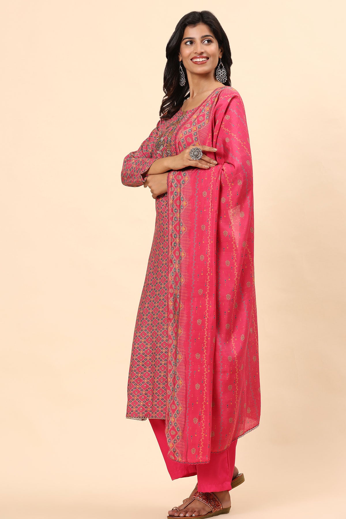 Elegance Unstitched: Classic Kurta Set Pink