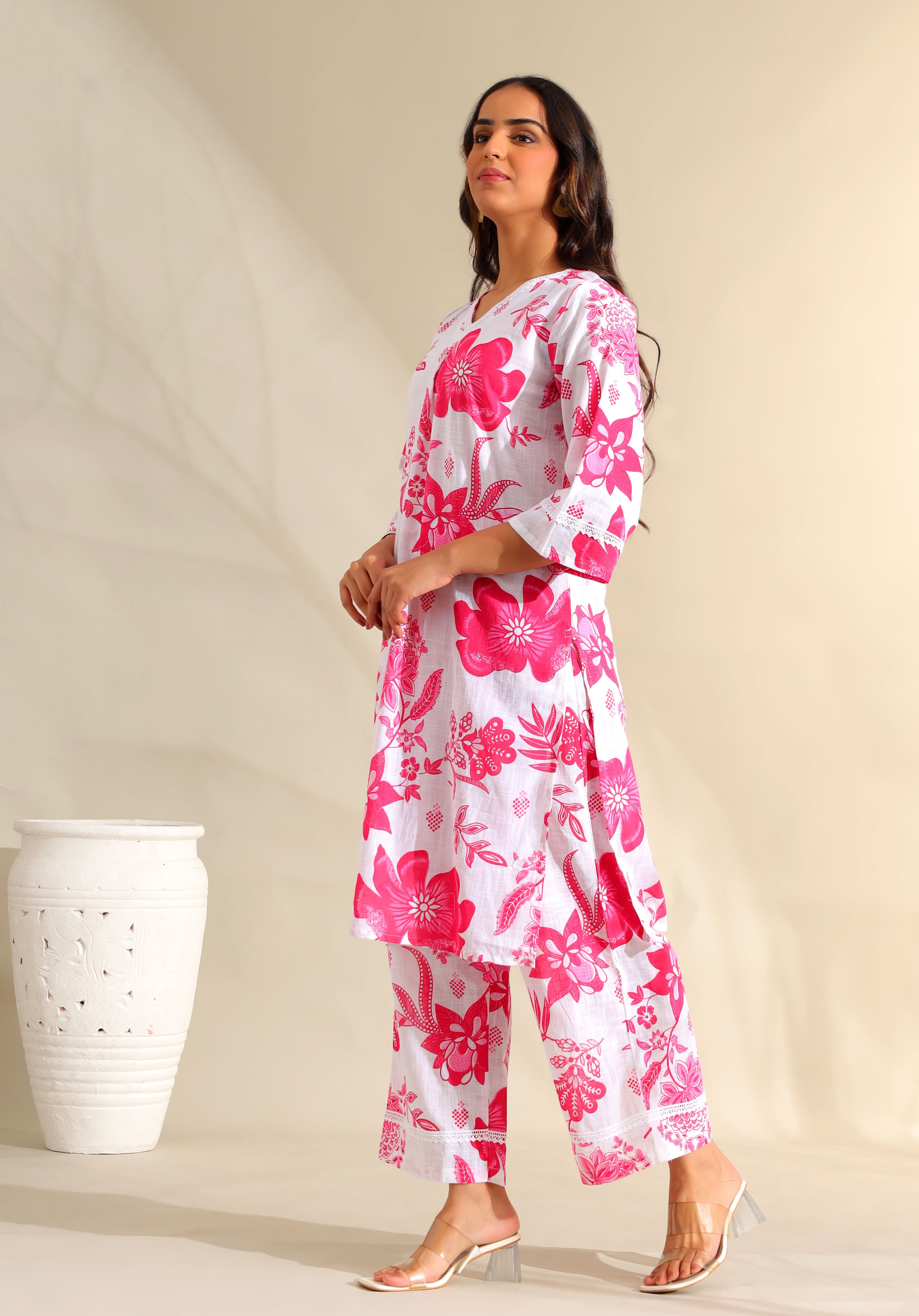 Jiya Magenta Bloom Kurta Set