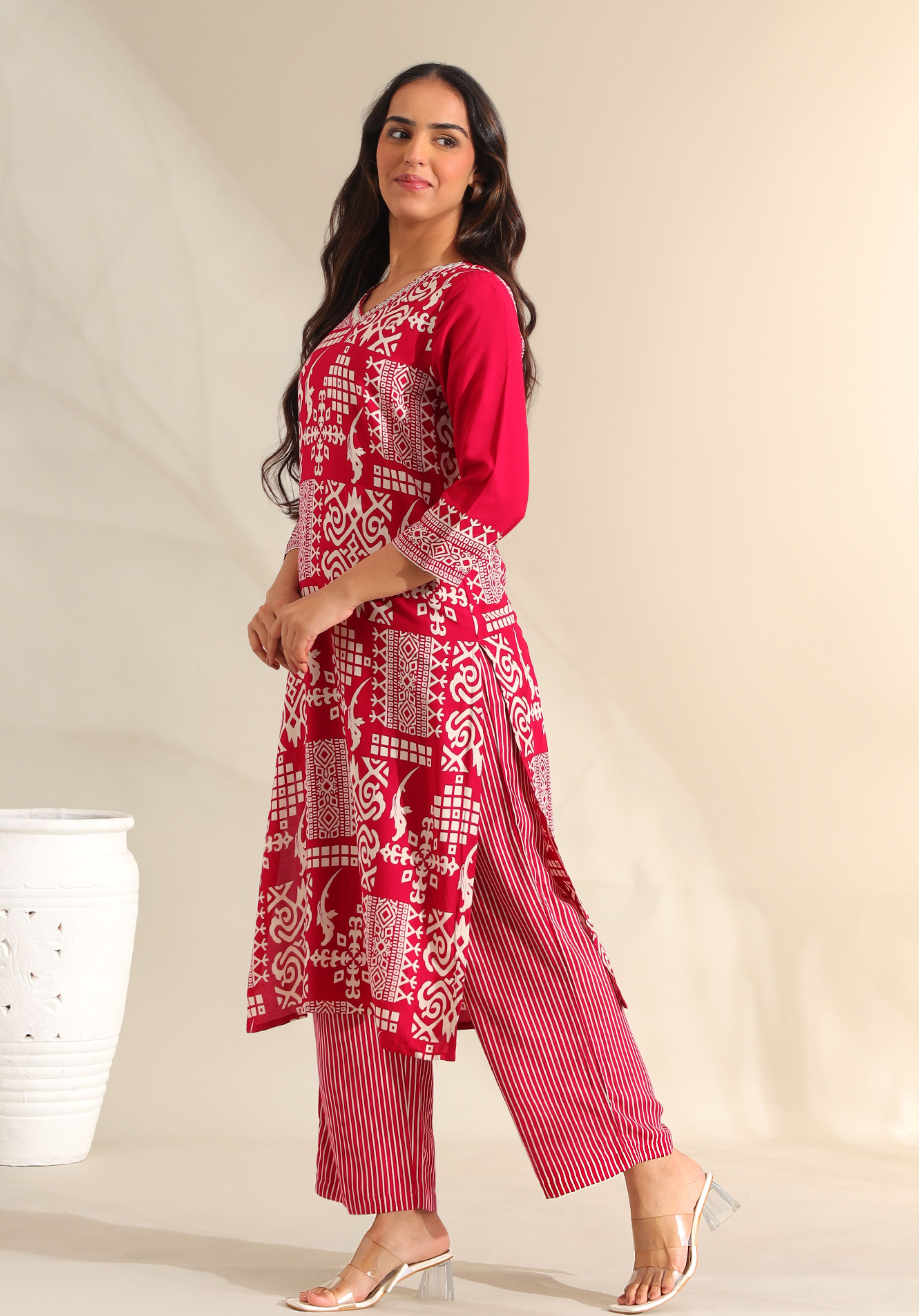 Avni Magenta Mosaic Ikat Kurta Set