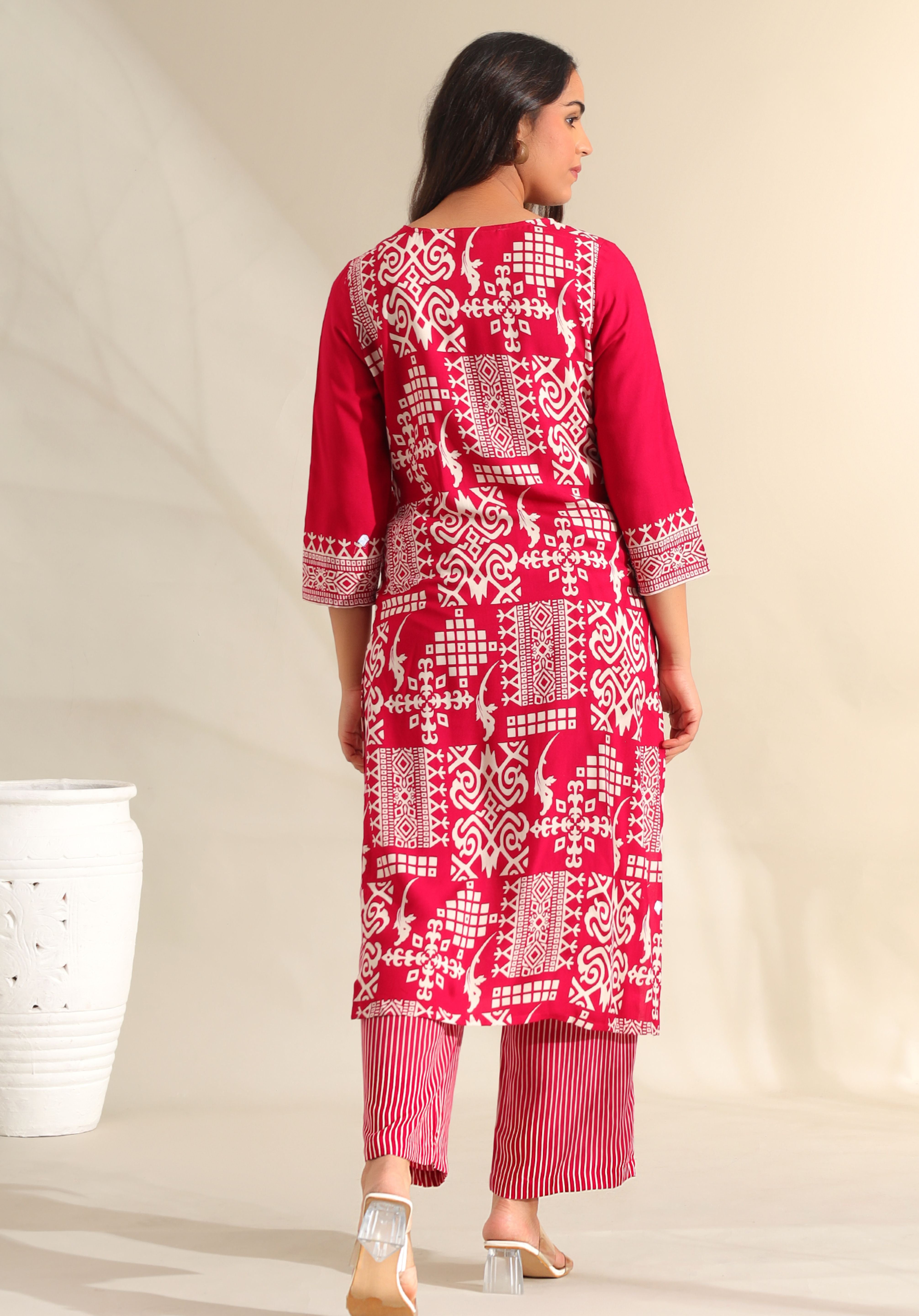 Avni Magenta Mosaic Ikat Kurta Set