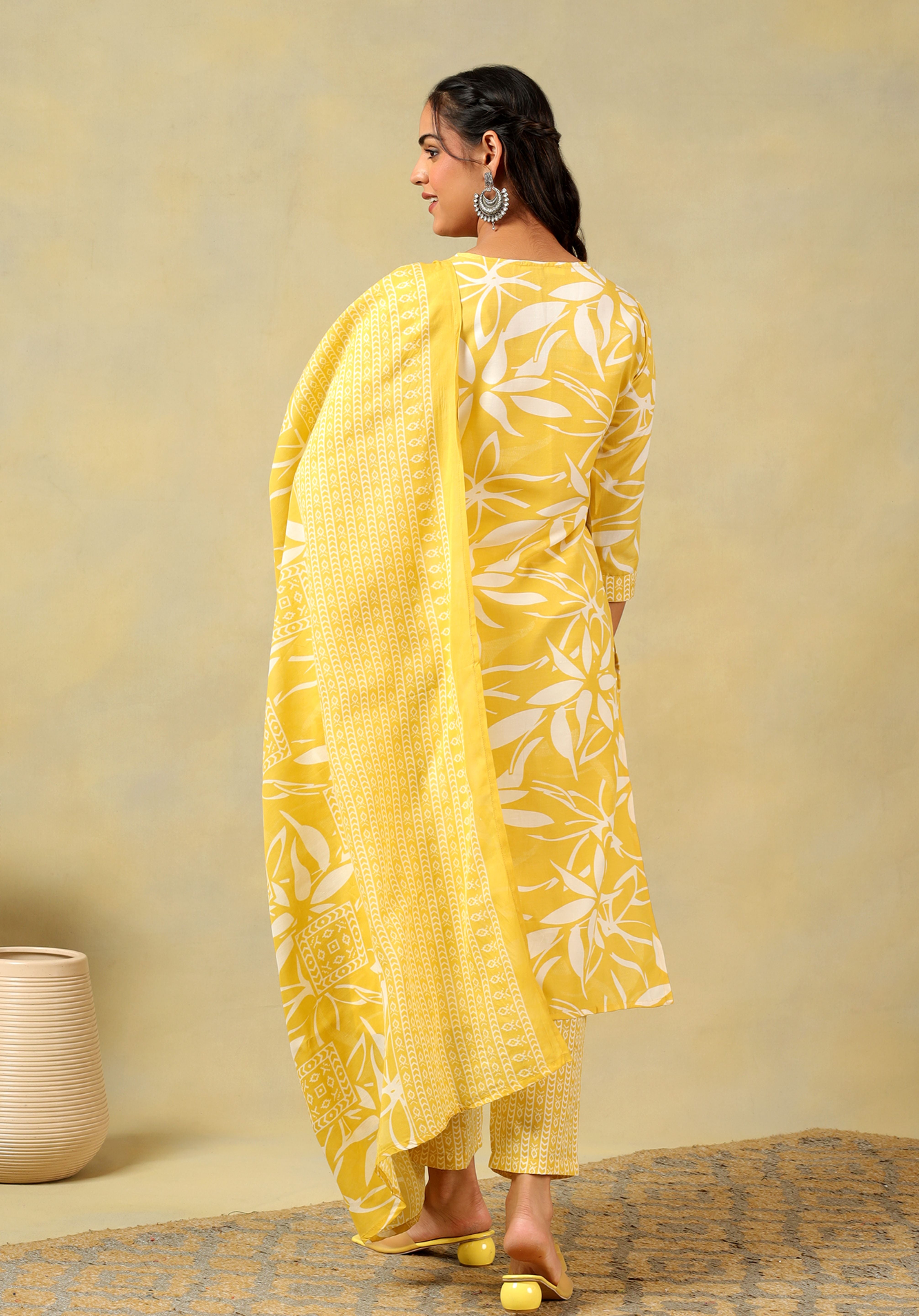 Rhea Yellow Leaf Suit Set
