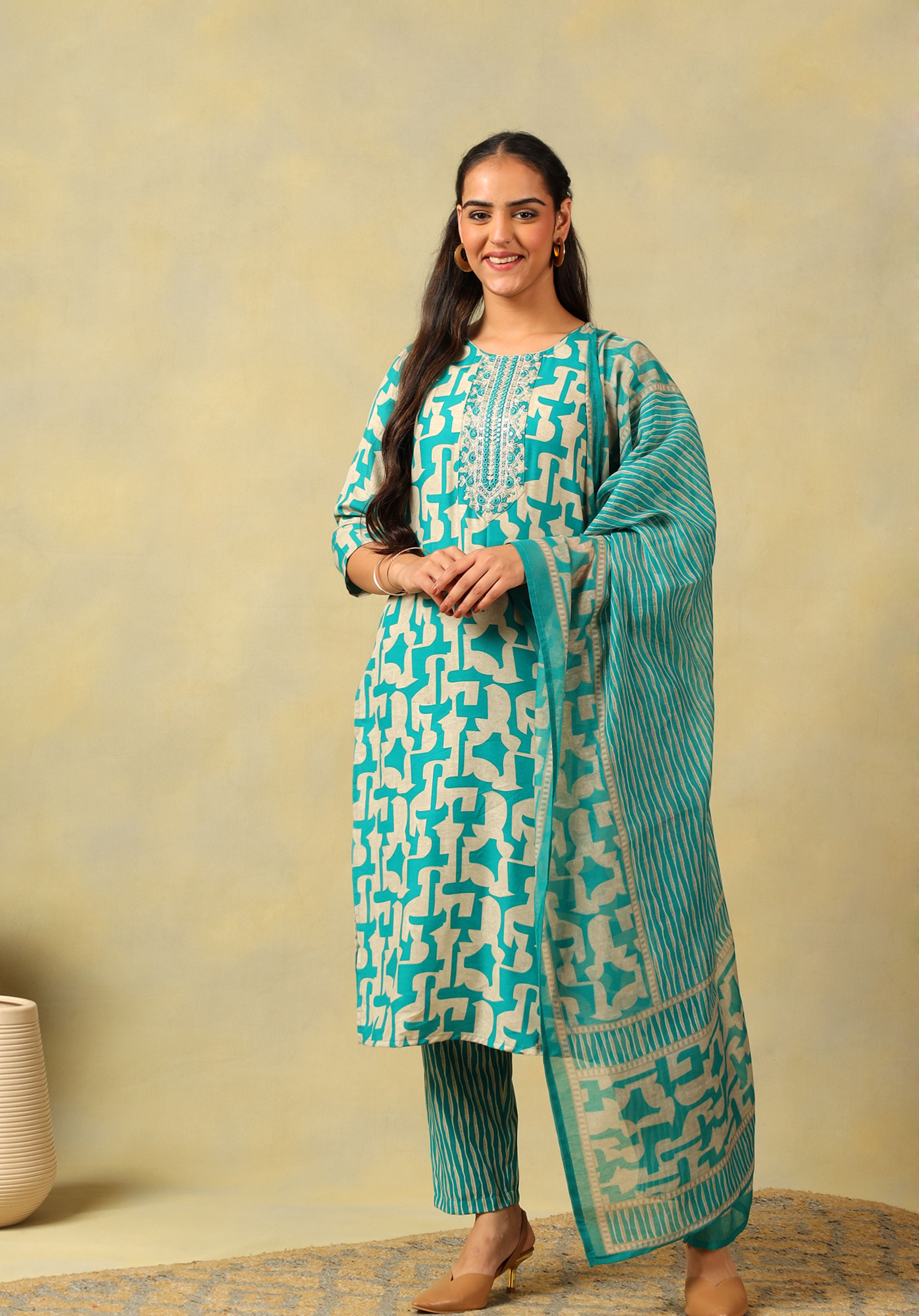 Amishi Teal Abstract Suit Set