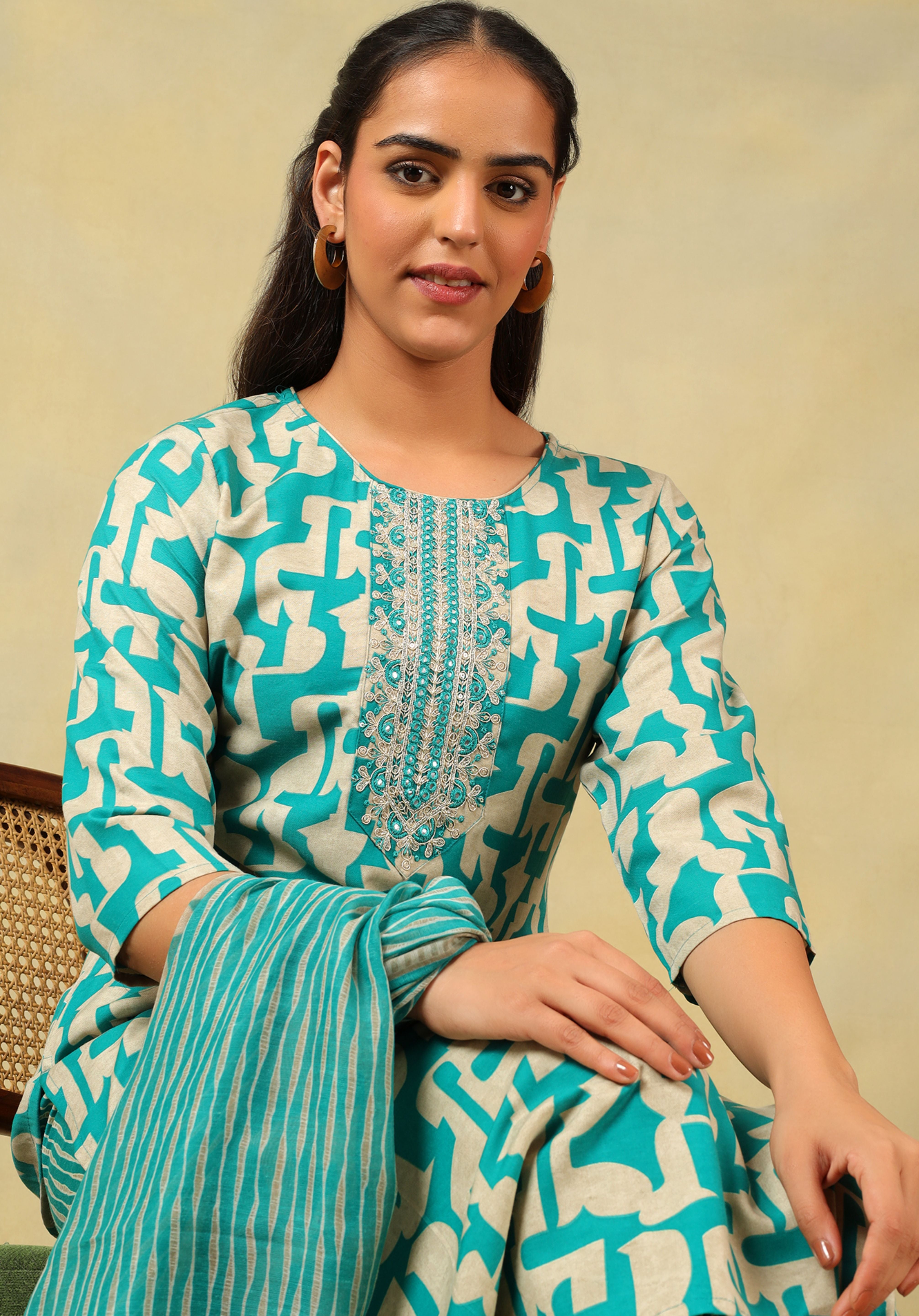 Amishi Teal Abstract Suit Set