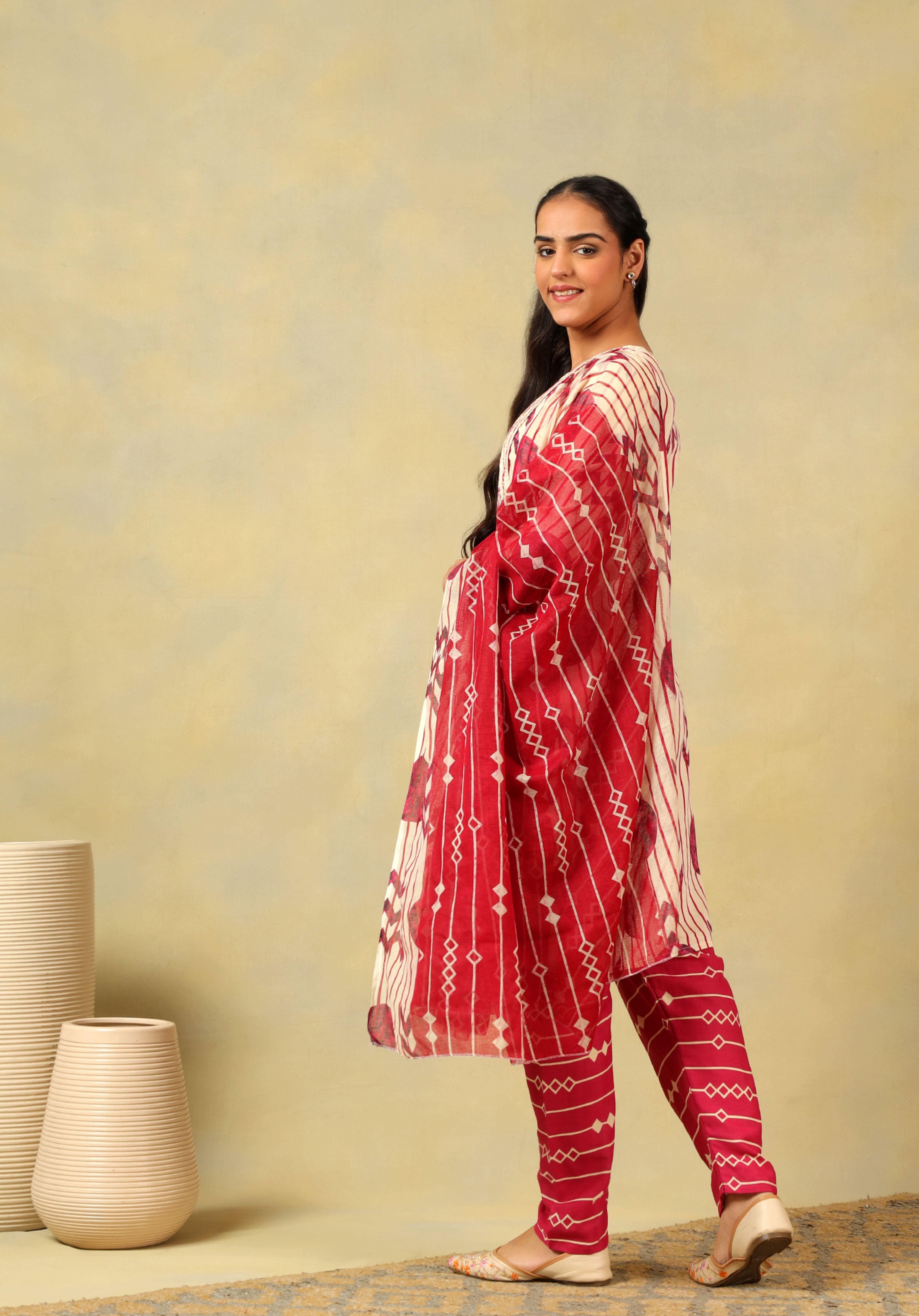 Saanvi Monochrome Geometric Block Print Suit Set