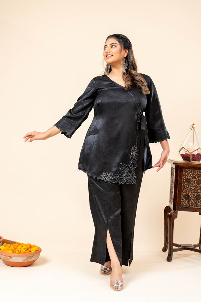 Gulistan Black Angrakha Set