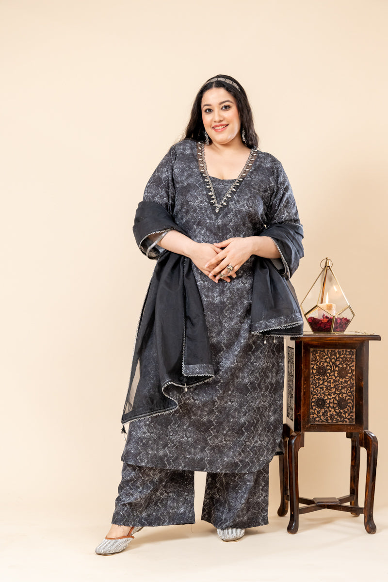 Shop Women's Plus Size Suit Set Online - Mamicha