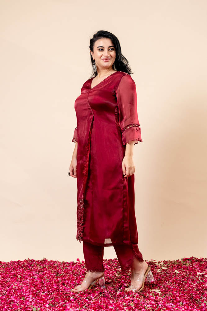 Gauhar Red V Neck Angrakha Kurti Set