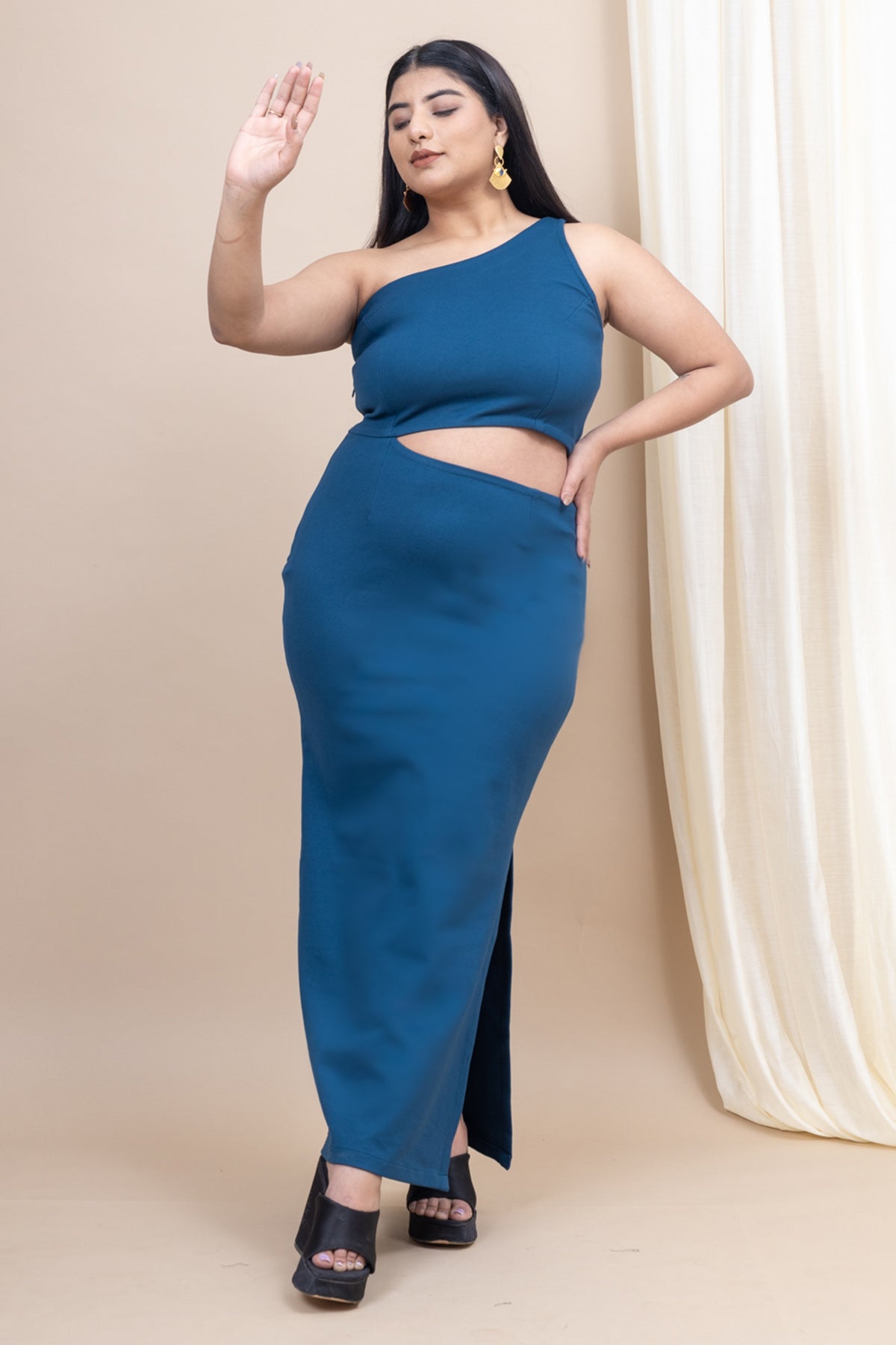 Mamicha Lune Light One Shoulder Bodycon Dress With Slit